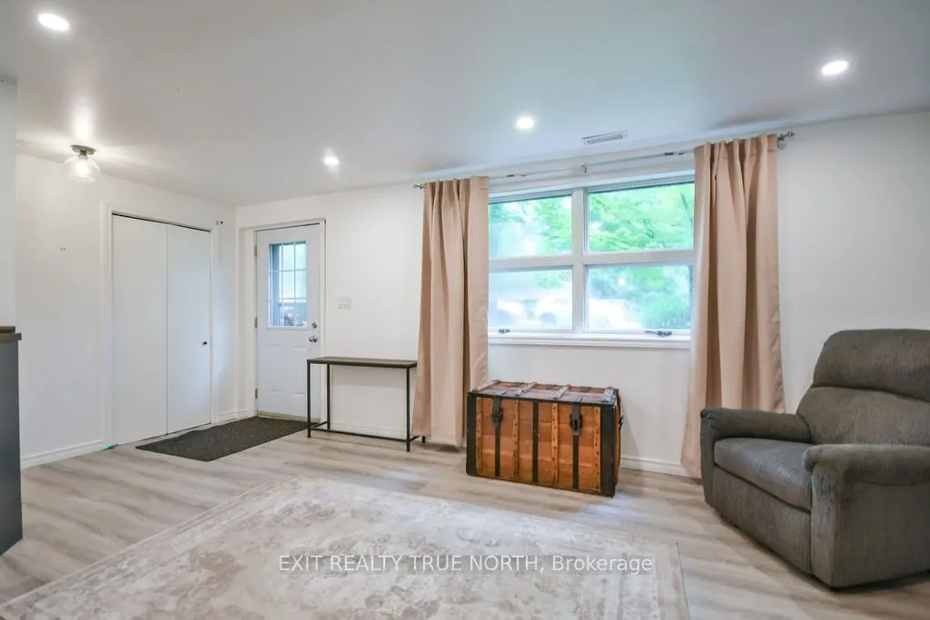 27 Nida Drive