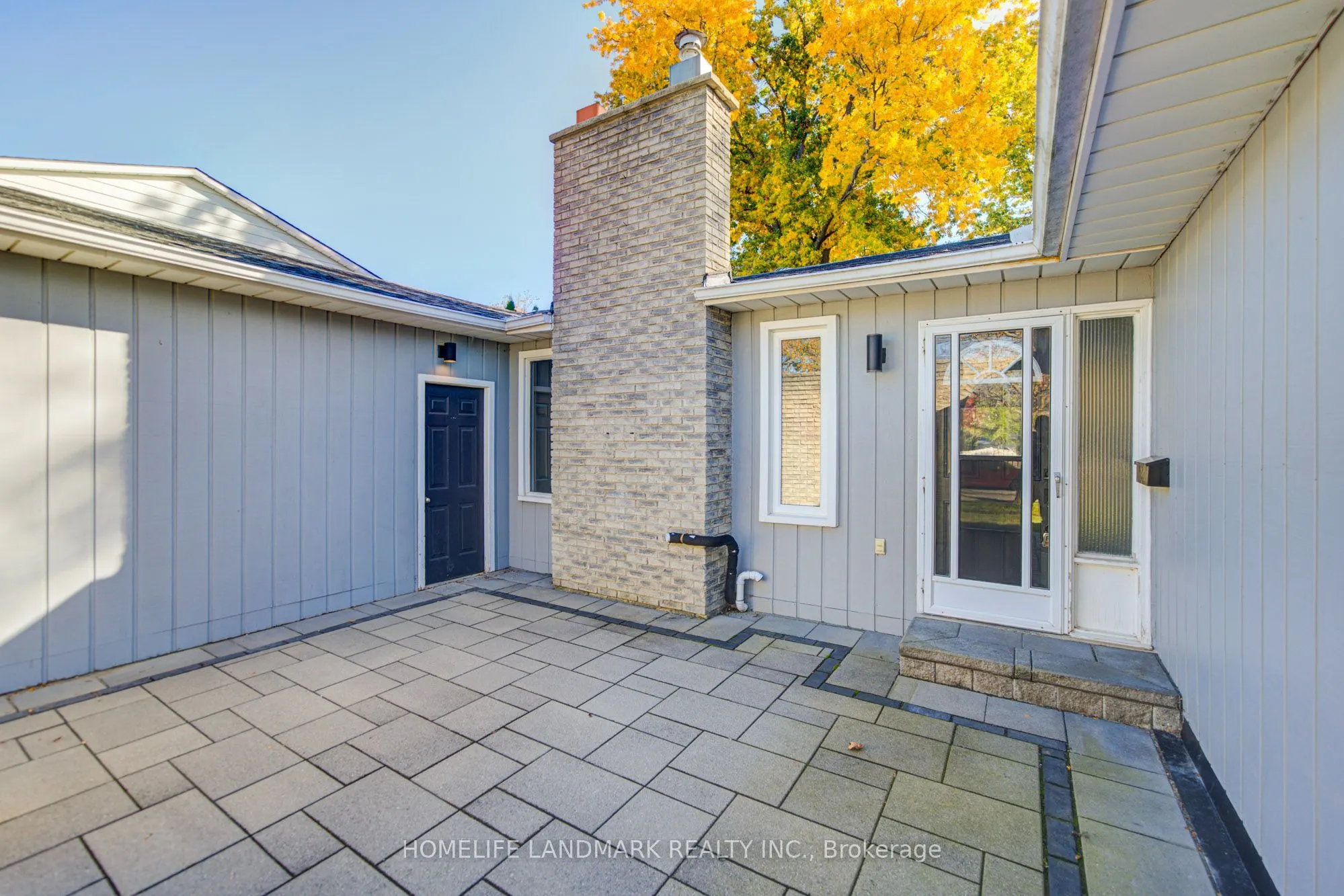 7 Huron Street