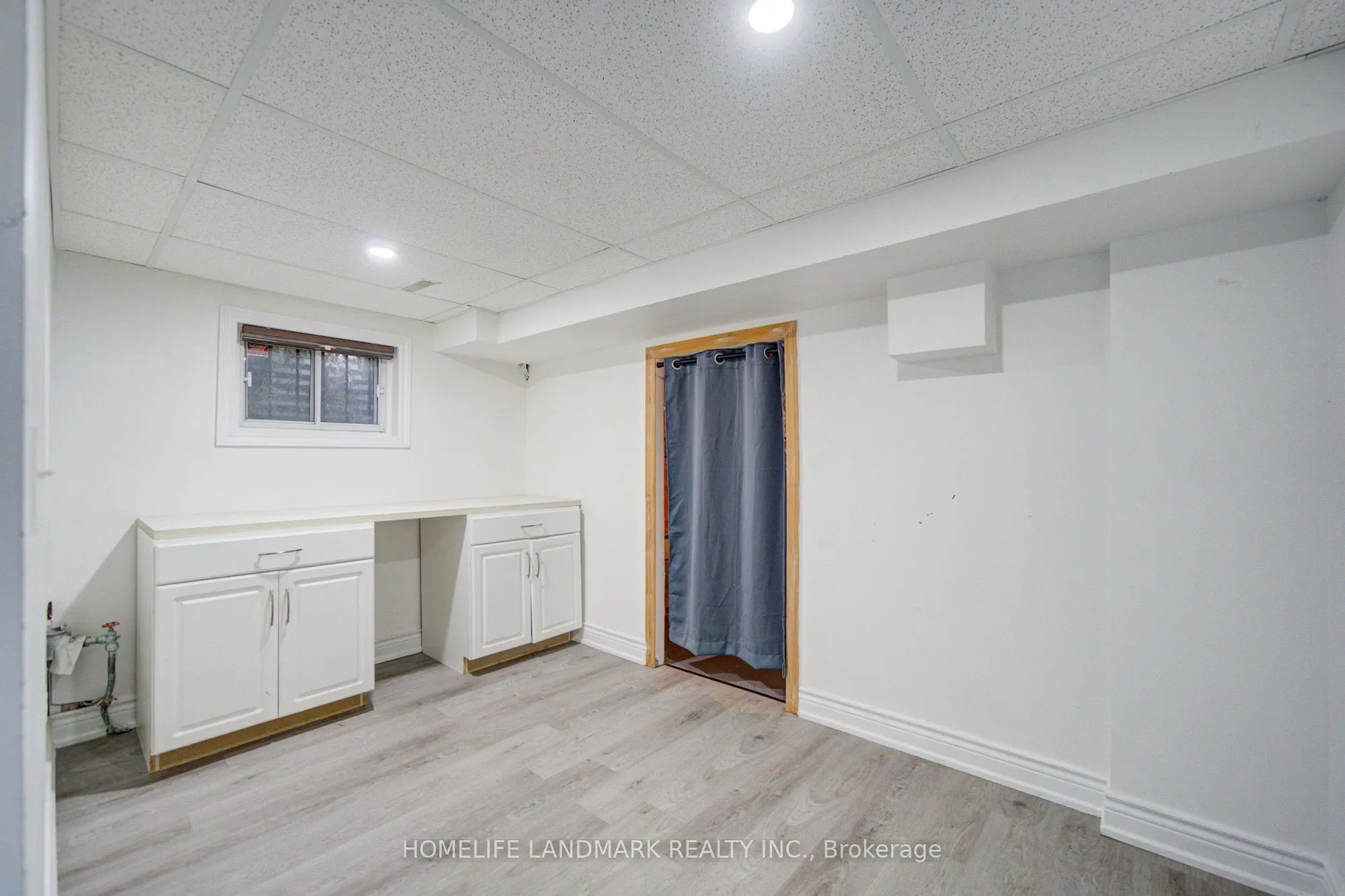 7 Huron Street