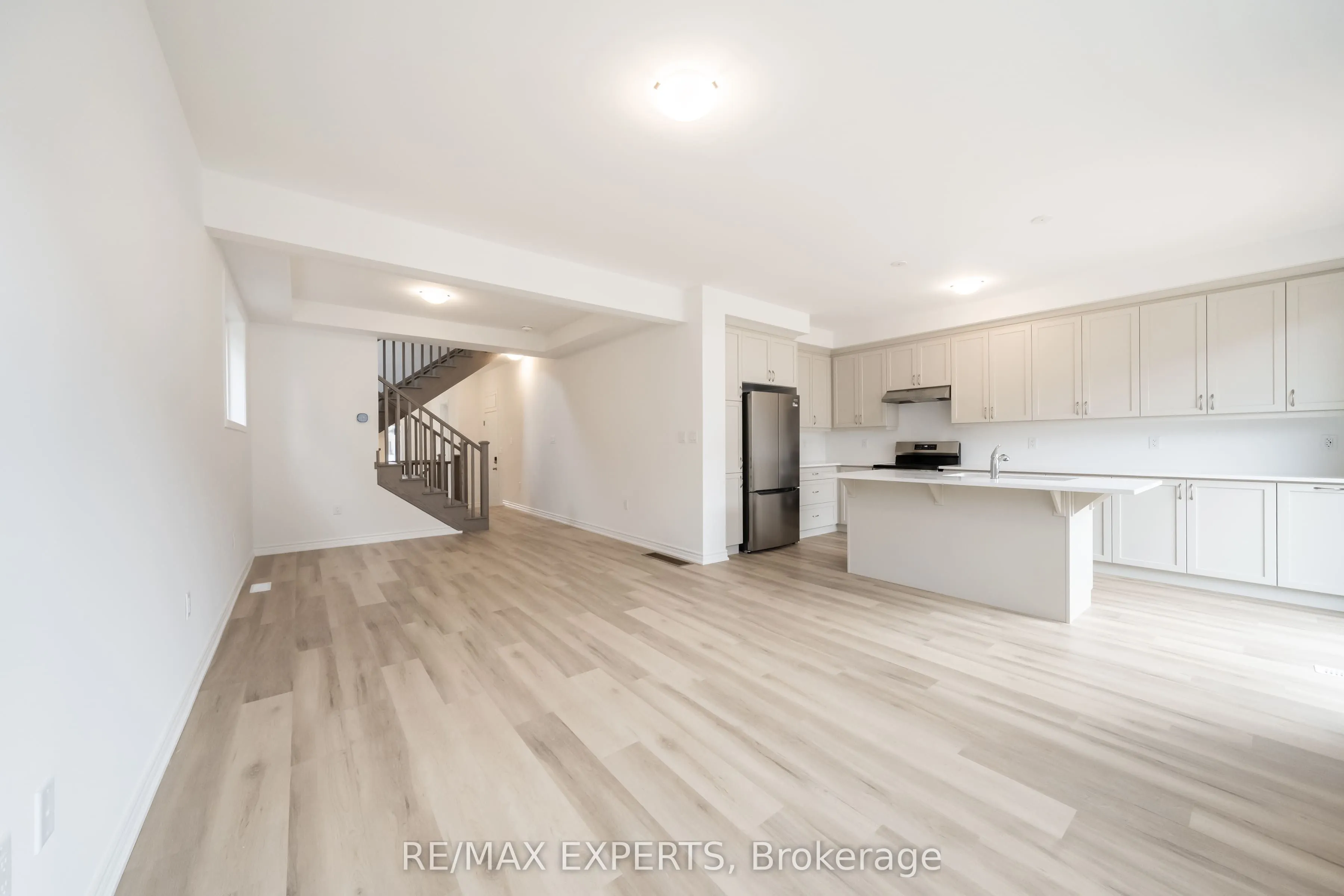 121 Vinewood Crescent