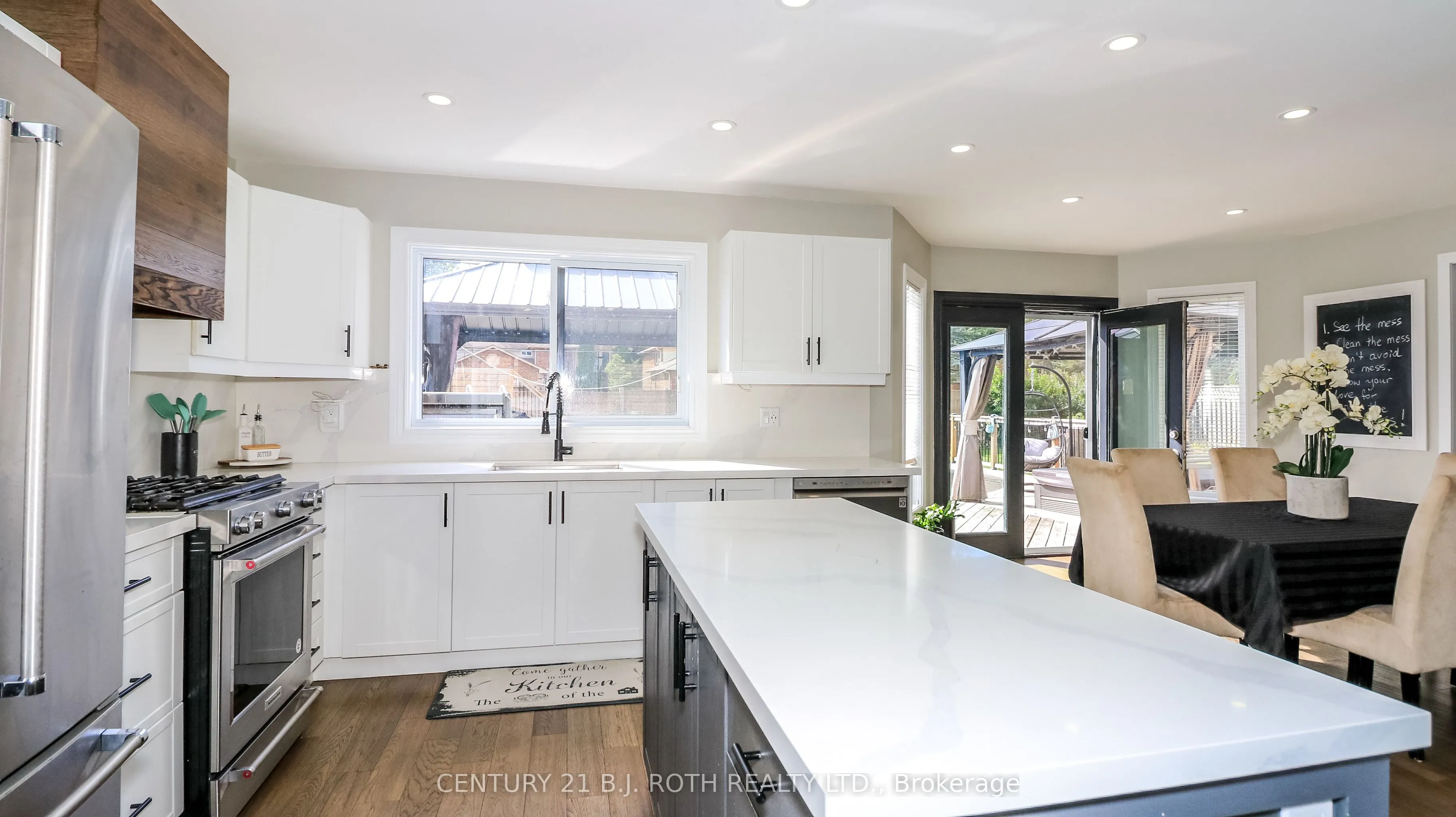61 Barwick Drive W