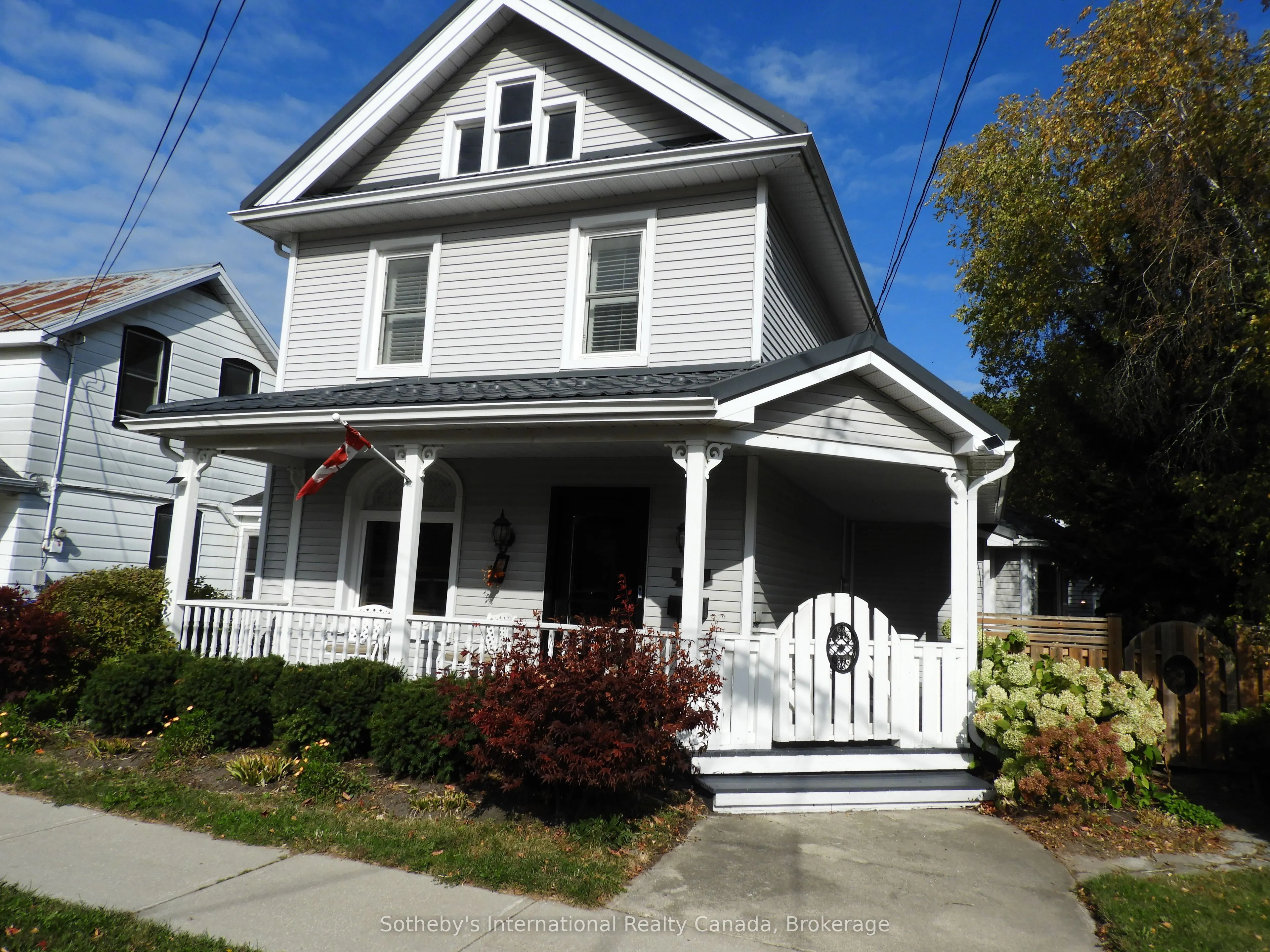 77 Fourth Street W