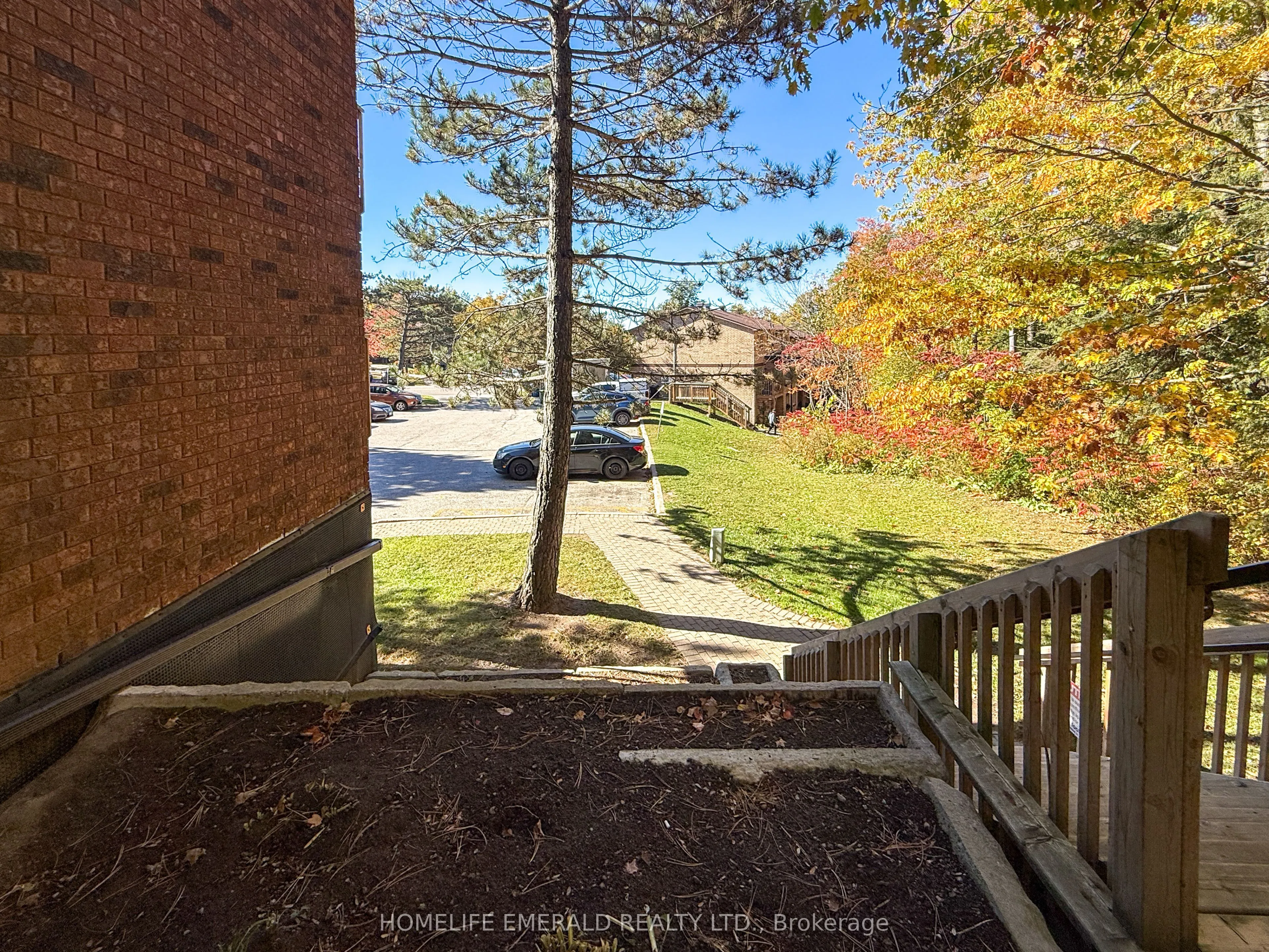 14 Shadowood Road #8