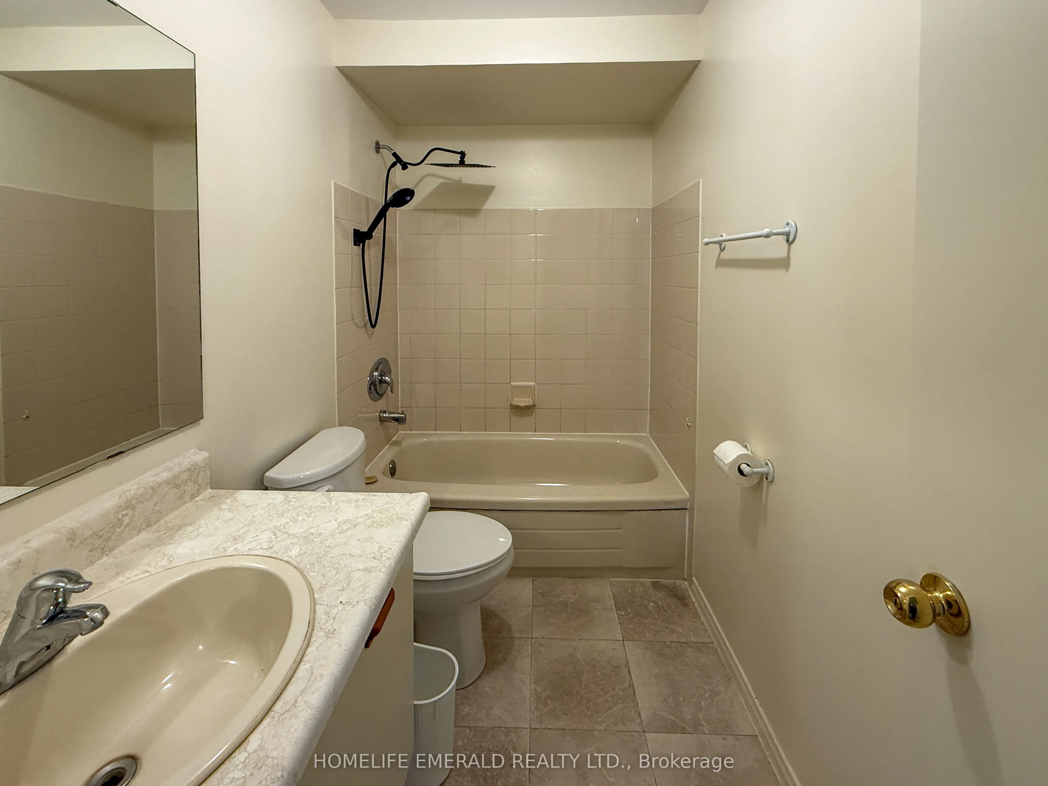 14 Shadowood Road #8