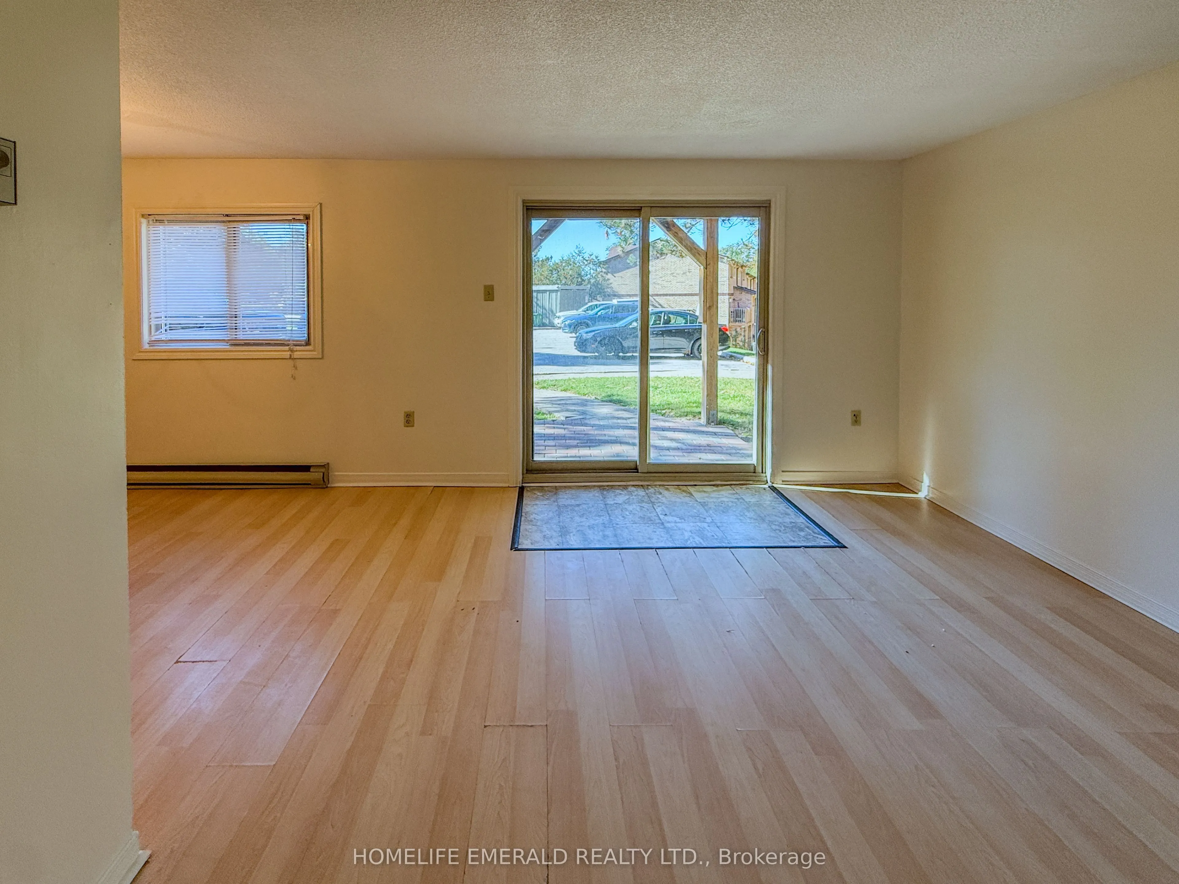 14 Shadowood Road #8