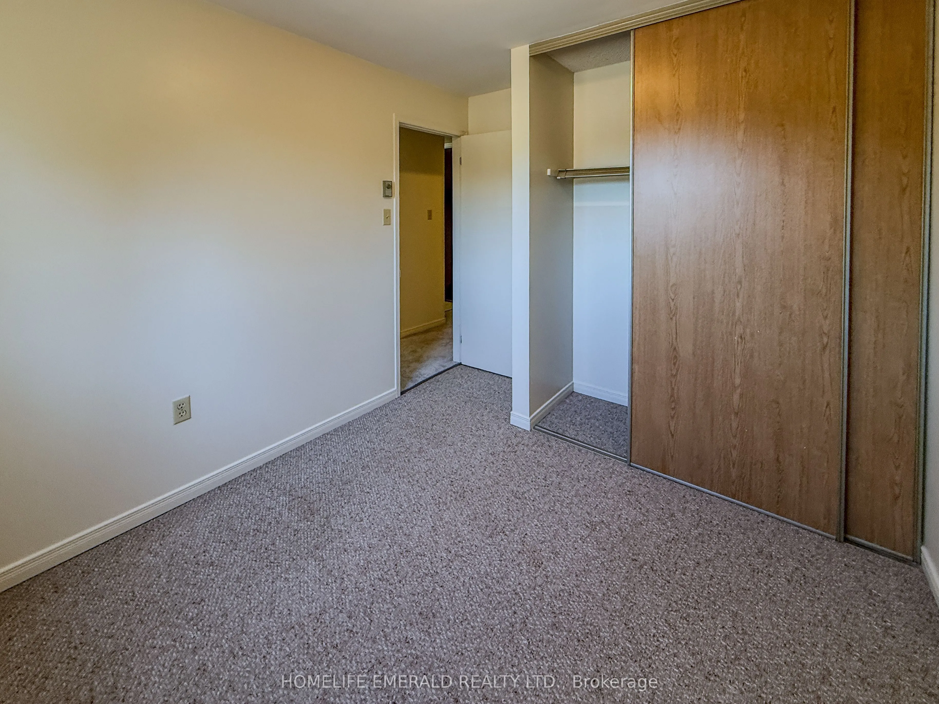 14 Shadowood Road #8
