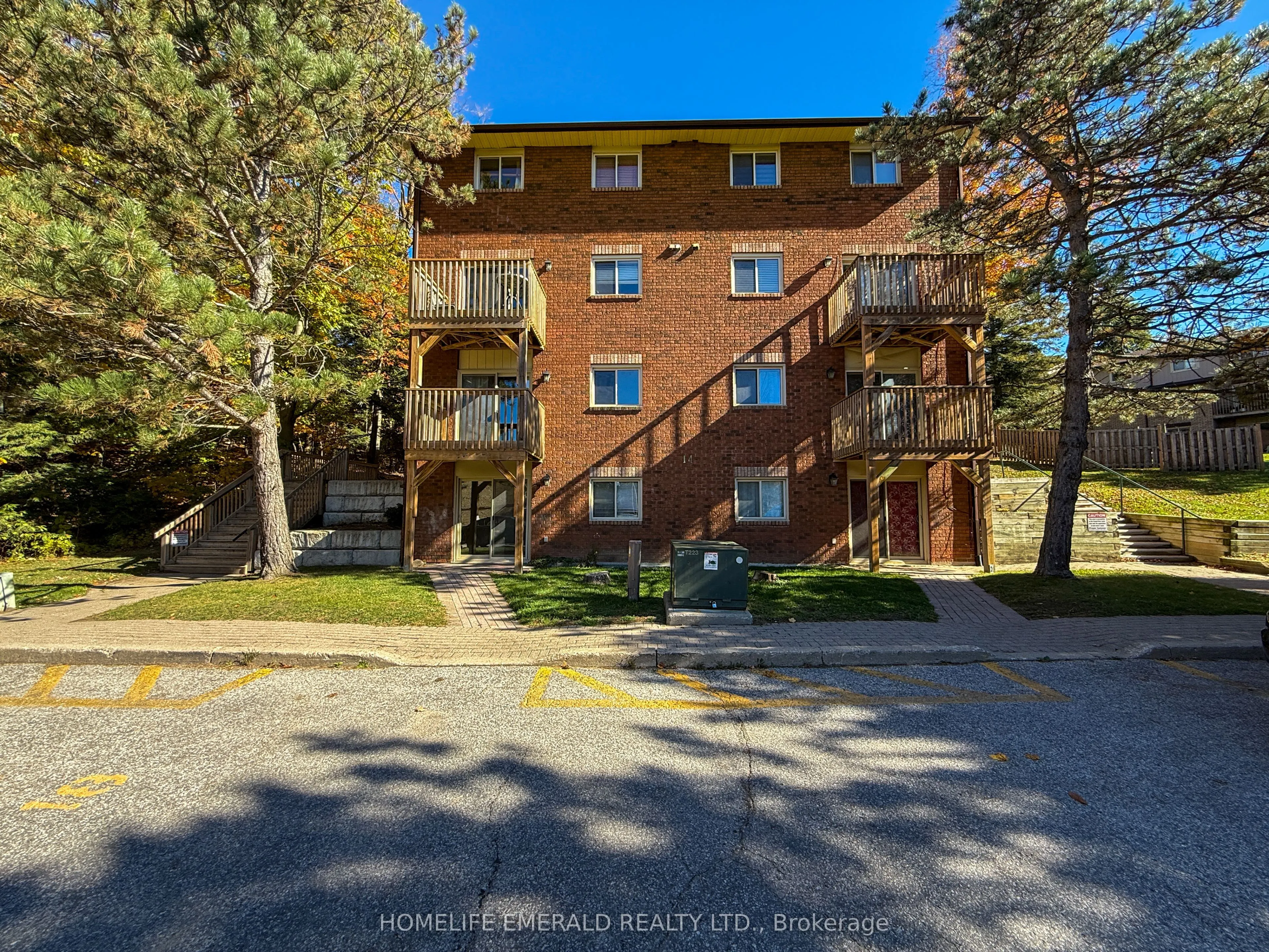 14 Shadowood Road #8