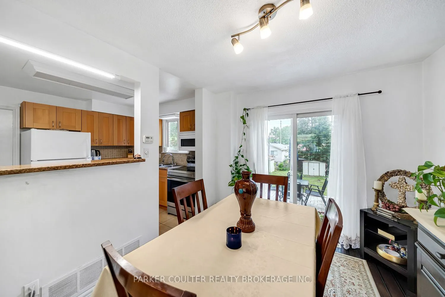 23 Chaucer Crescent