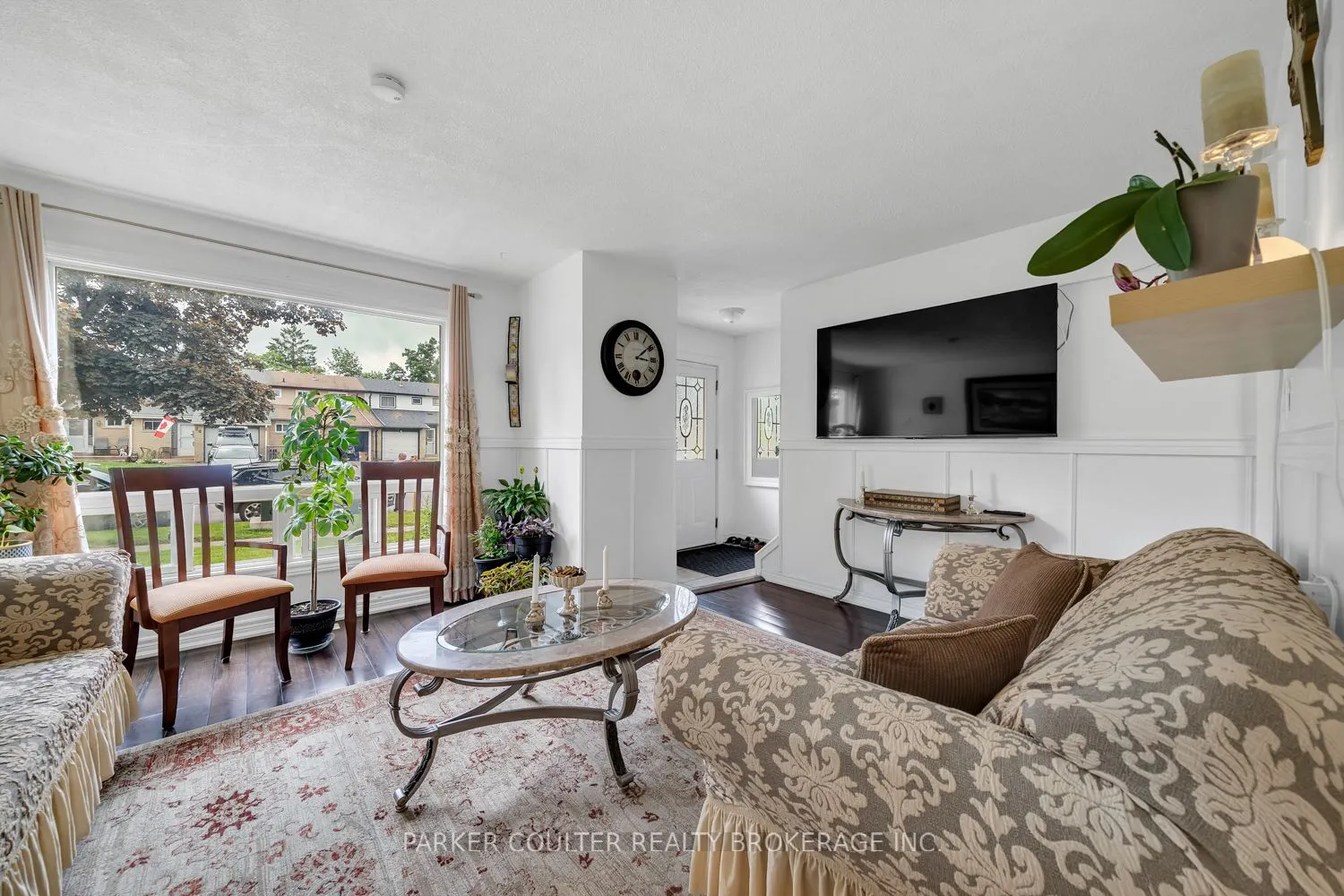 23 Chaucer Crescent