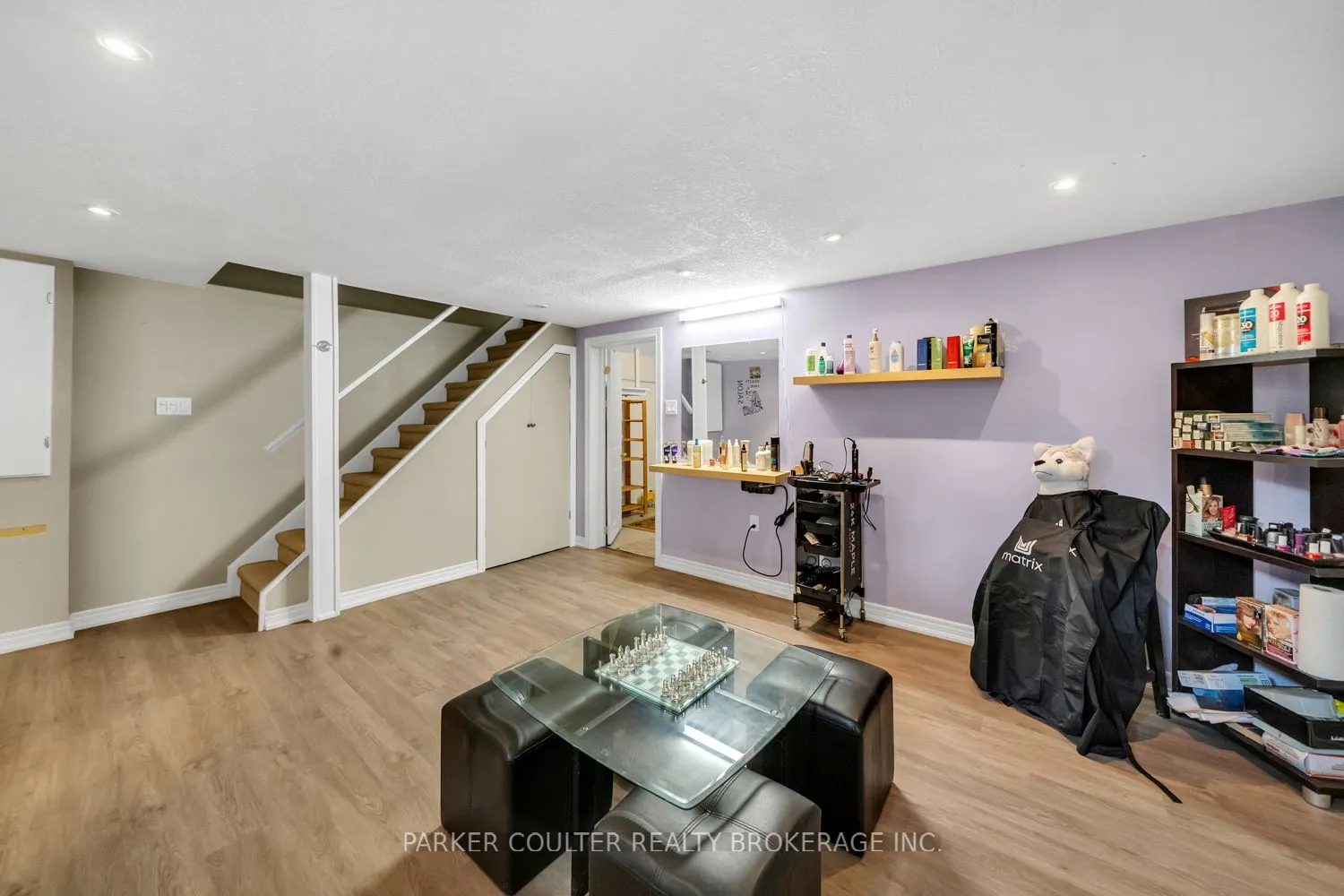 23 Chaucer Crescent