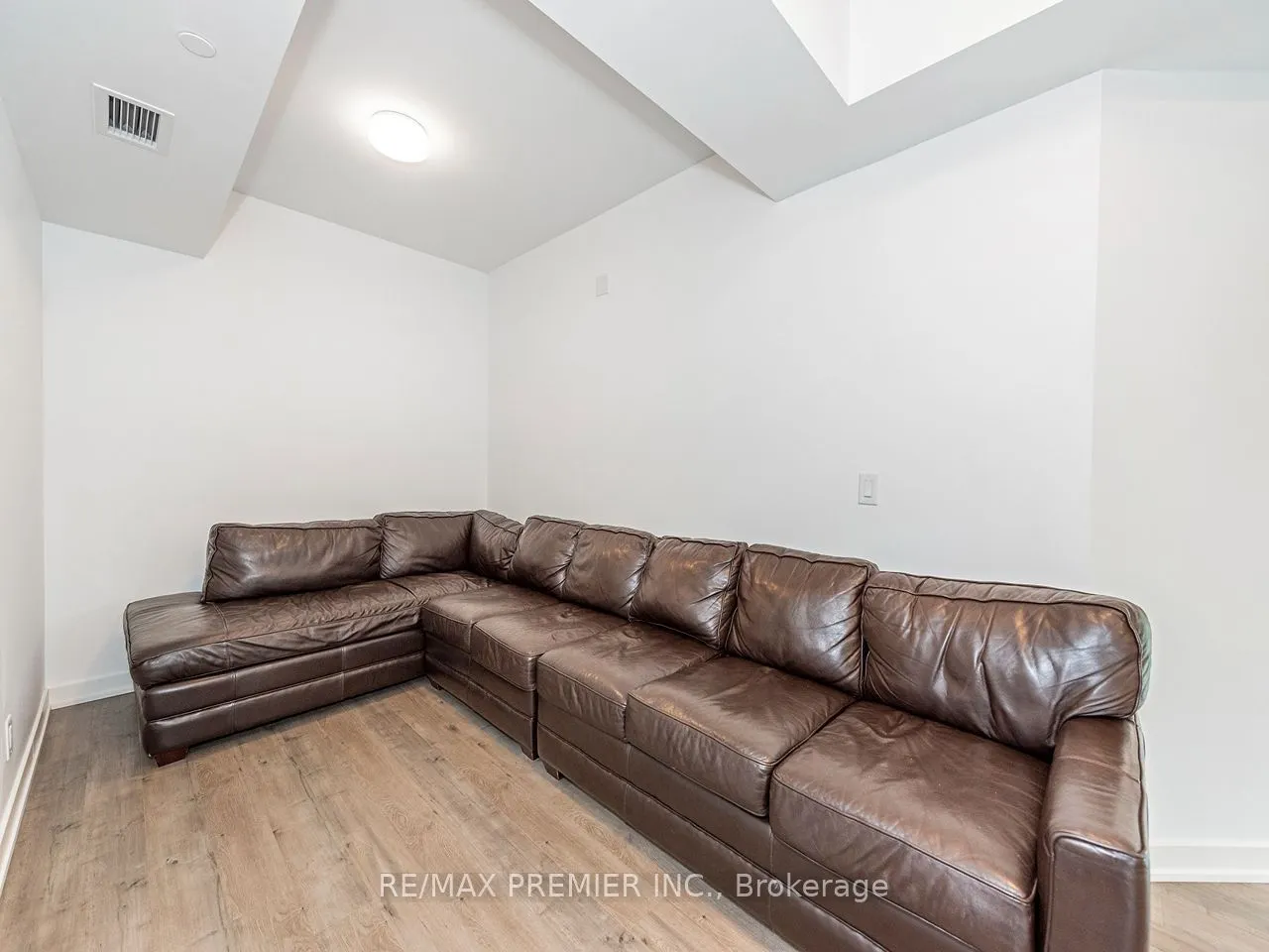 56 Lakeside Terrace #408