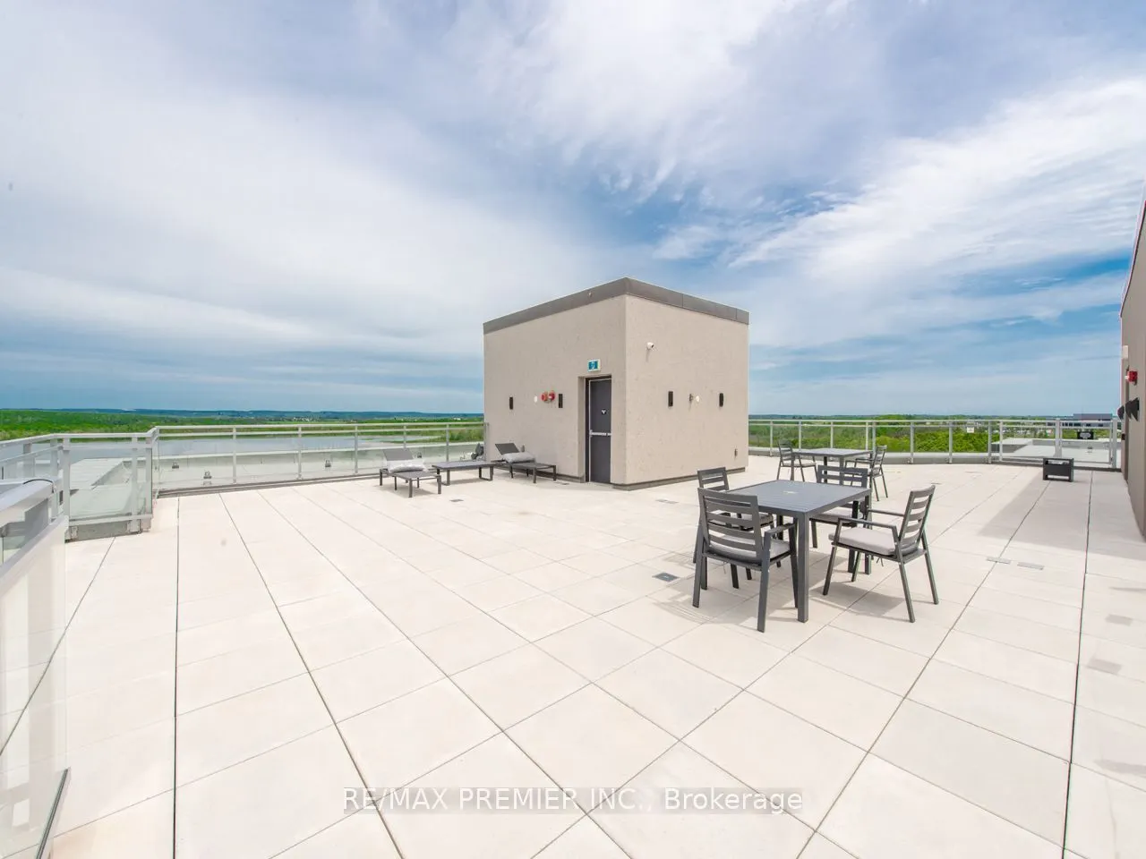 56 Lakeside Terrace #408