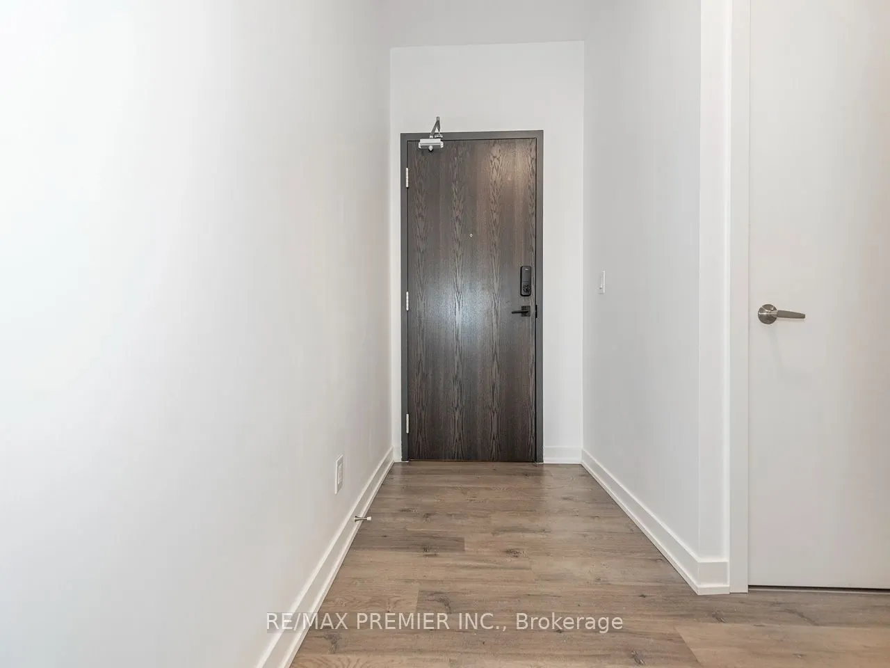 56 Lakeside Terrace #408