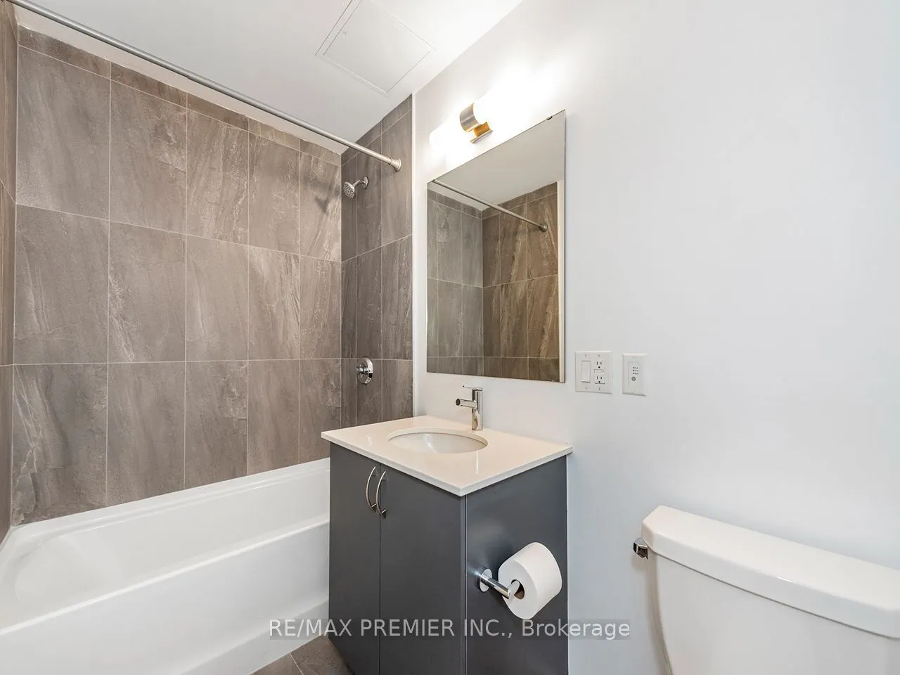 56 Lakeside Terrace #408