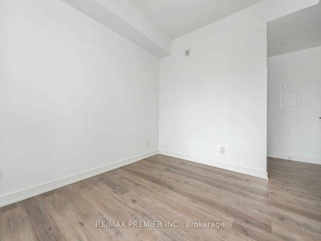 56 Lakeside Terrace #408