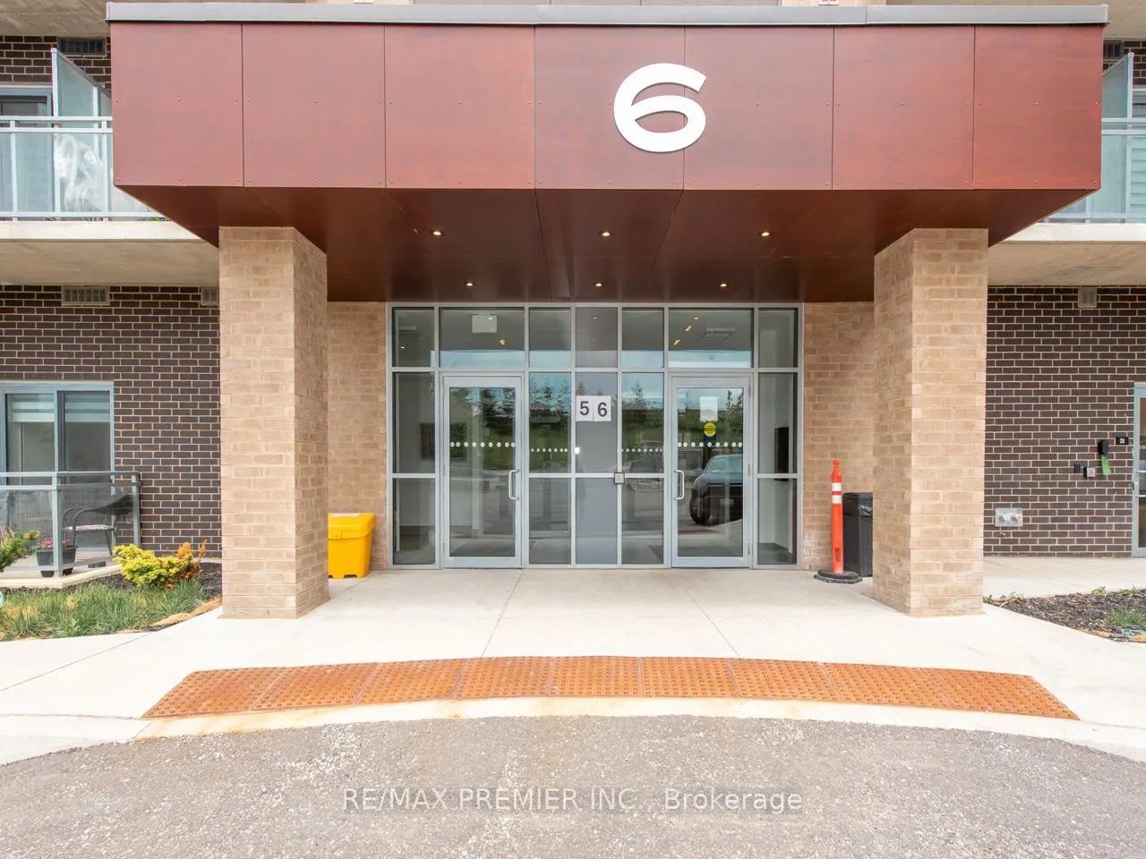 56 Lakeside Terrace #408