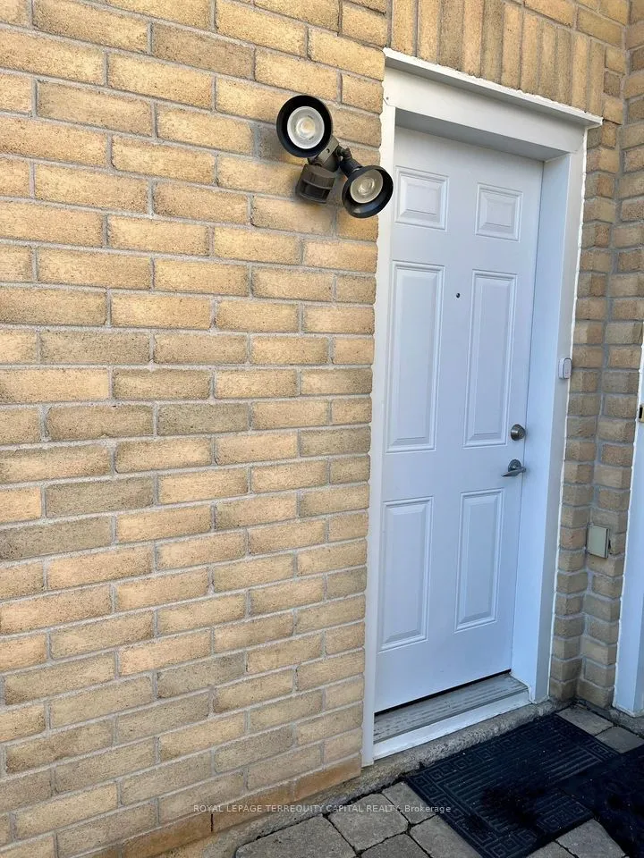 48 Nicole Marie Avenue #Lower