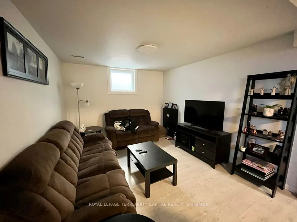48 Nicole Marie Avenue #Lower