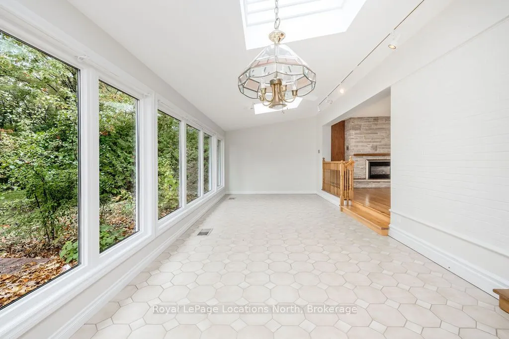 9 Vine Crescent