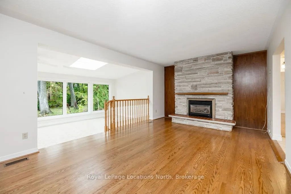 9 Vine Crescent