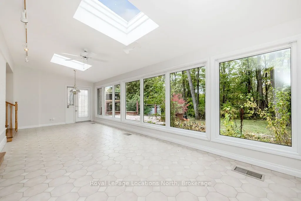 9 Vine Crescent