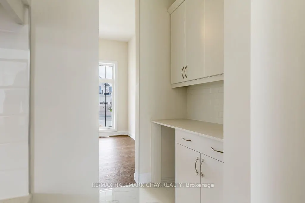 12 Pinetree Drive