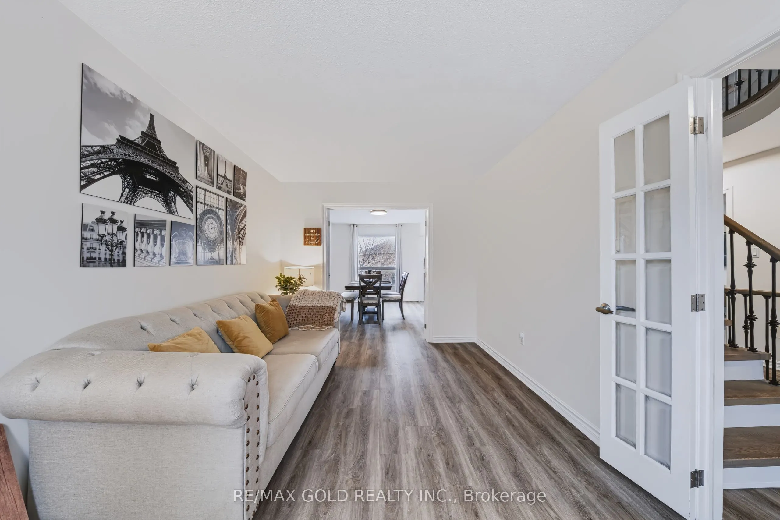 43 Golden Meadow Road