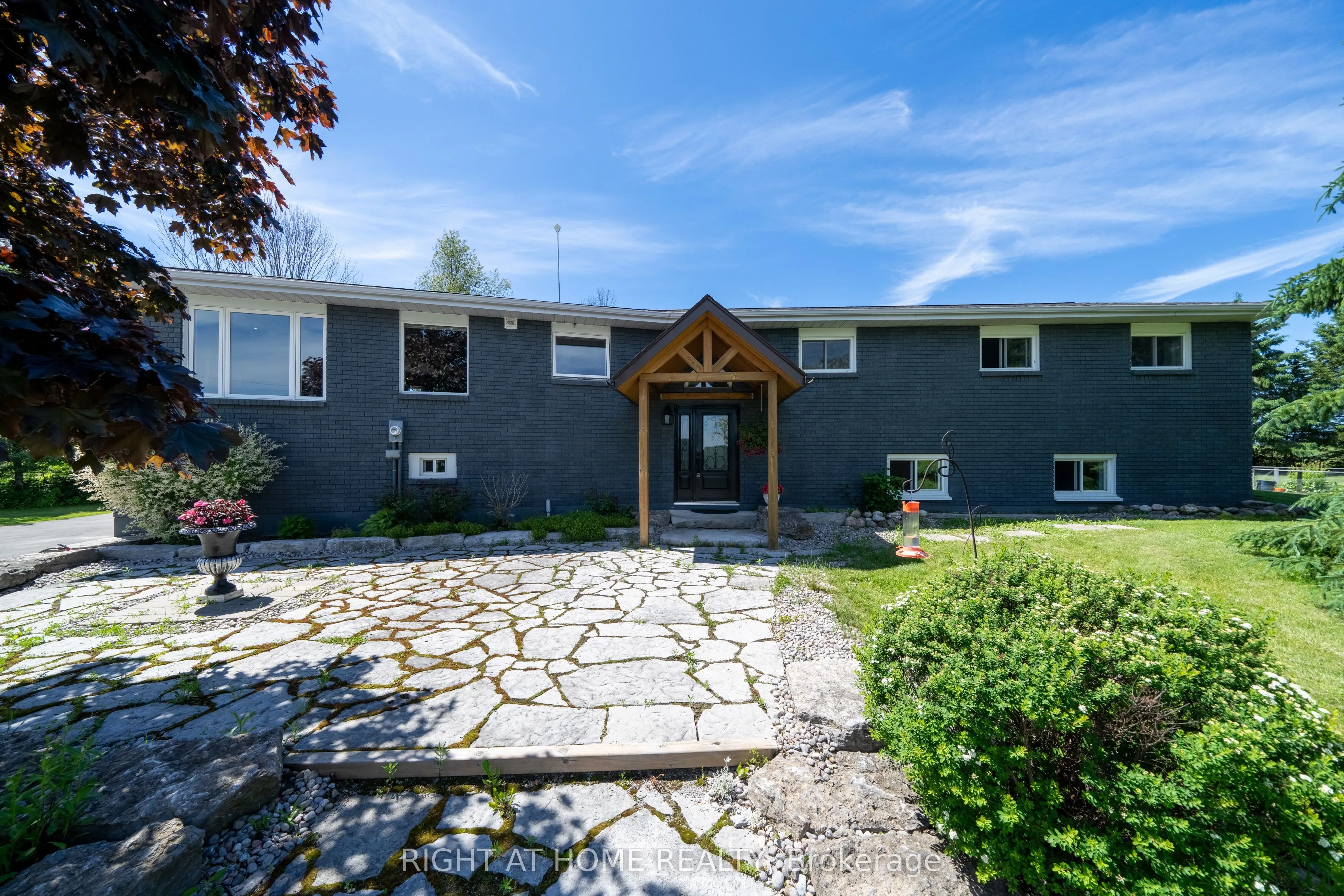 560 Concession Road 15 W