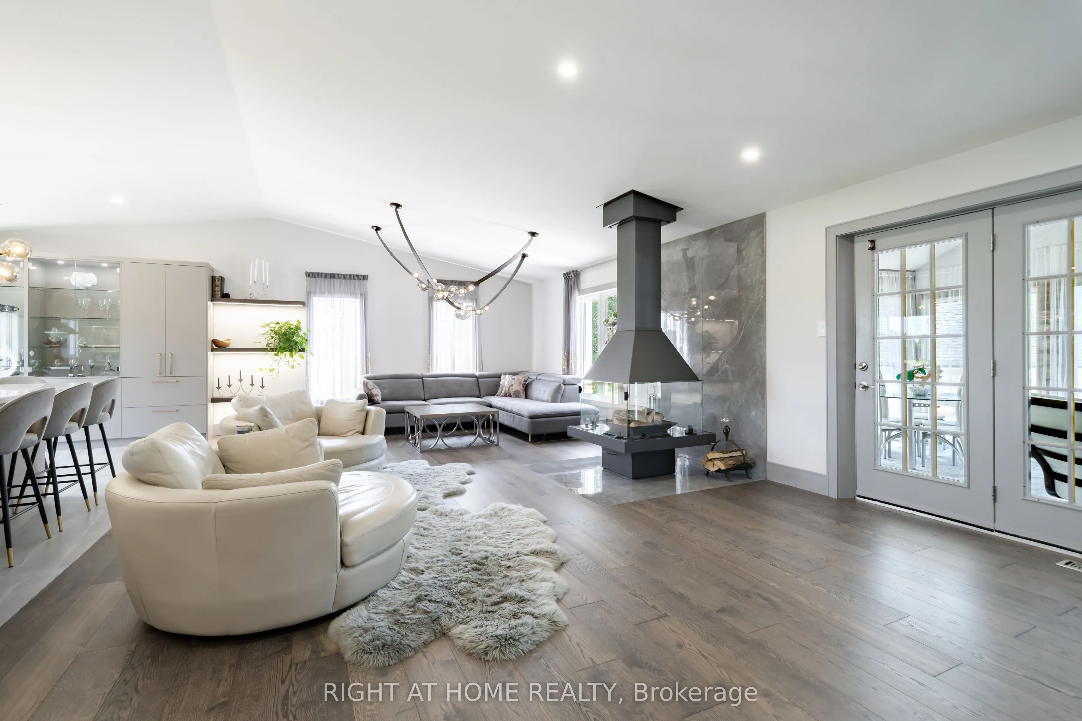 560 Concession Road 15 W