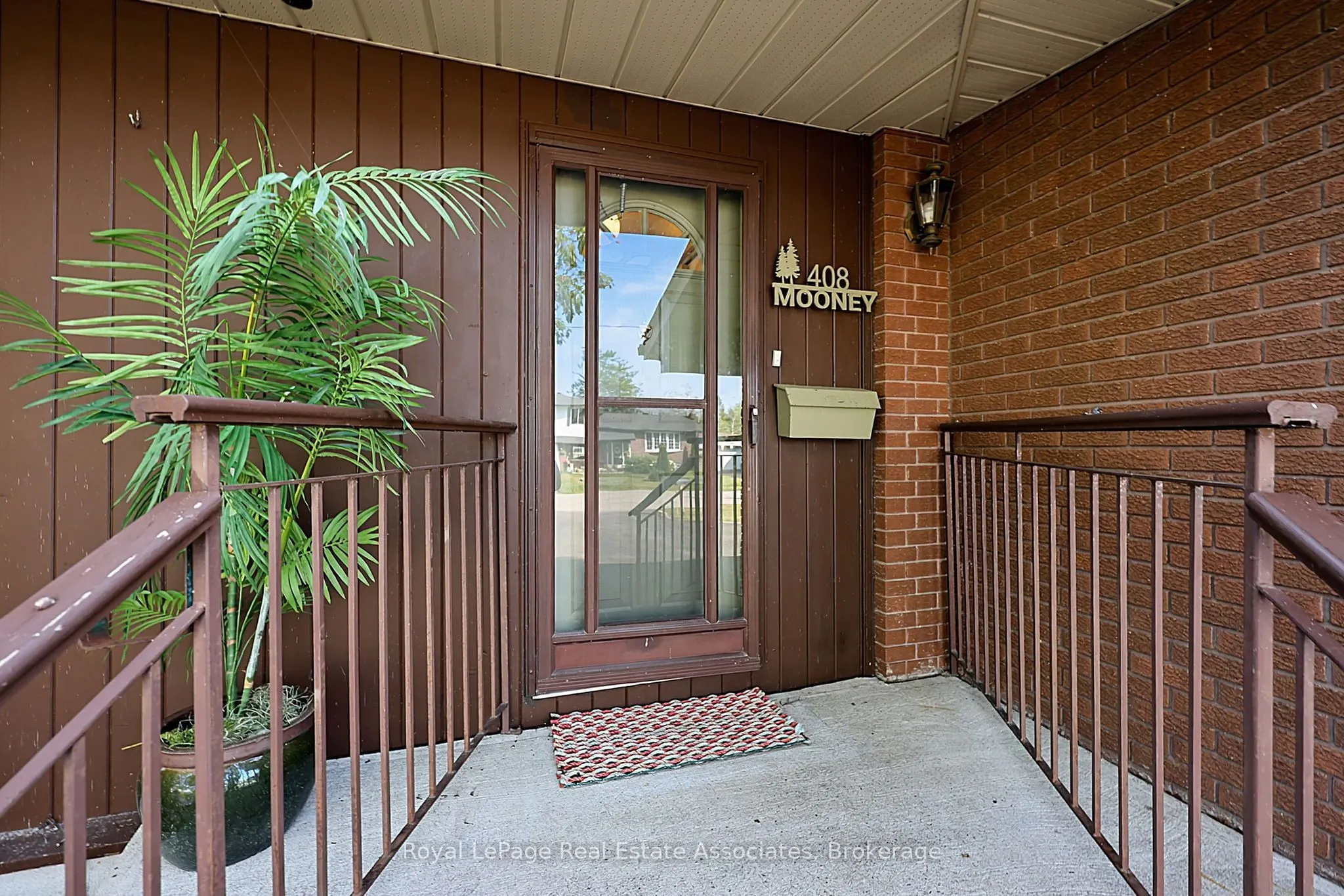 408 Mooney Crescent