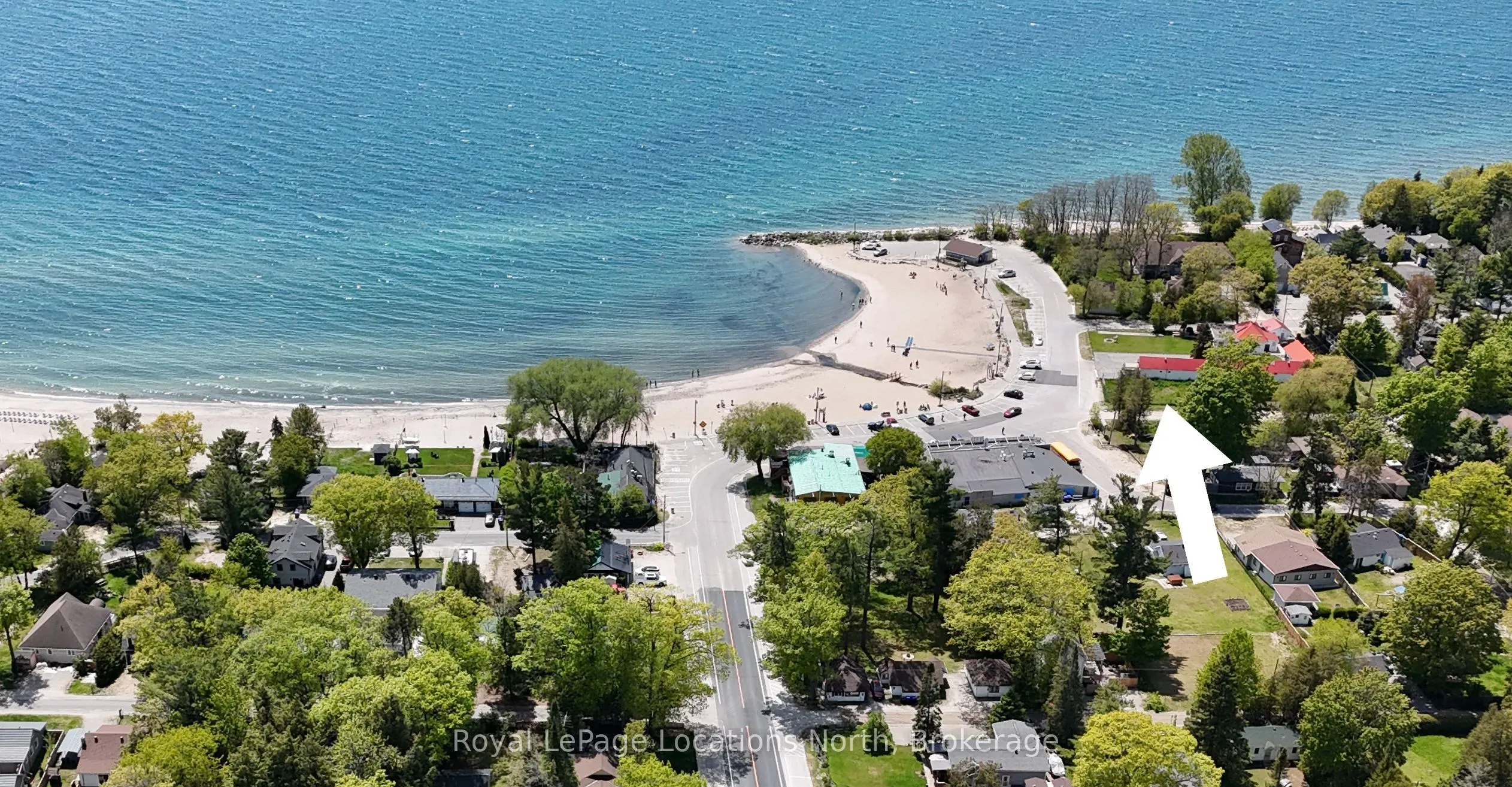 11 Tiny Beaches Road N
