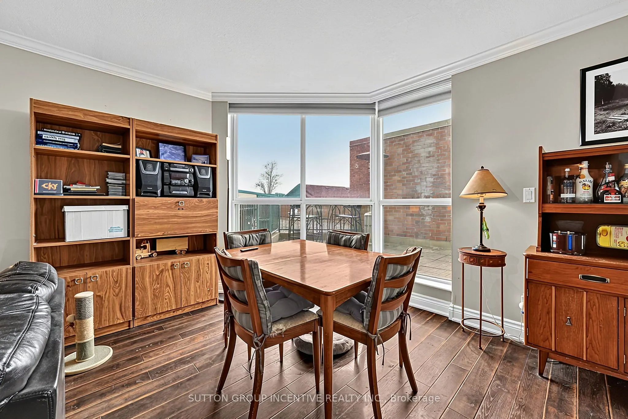 140 Dunlop Street E #304