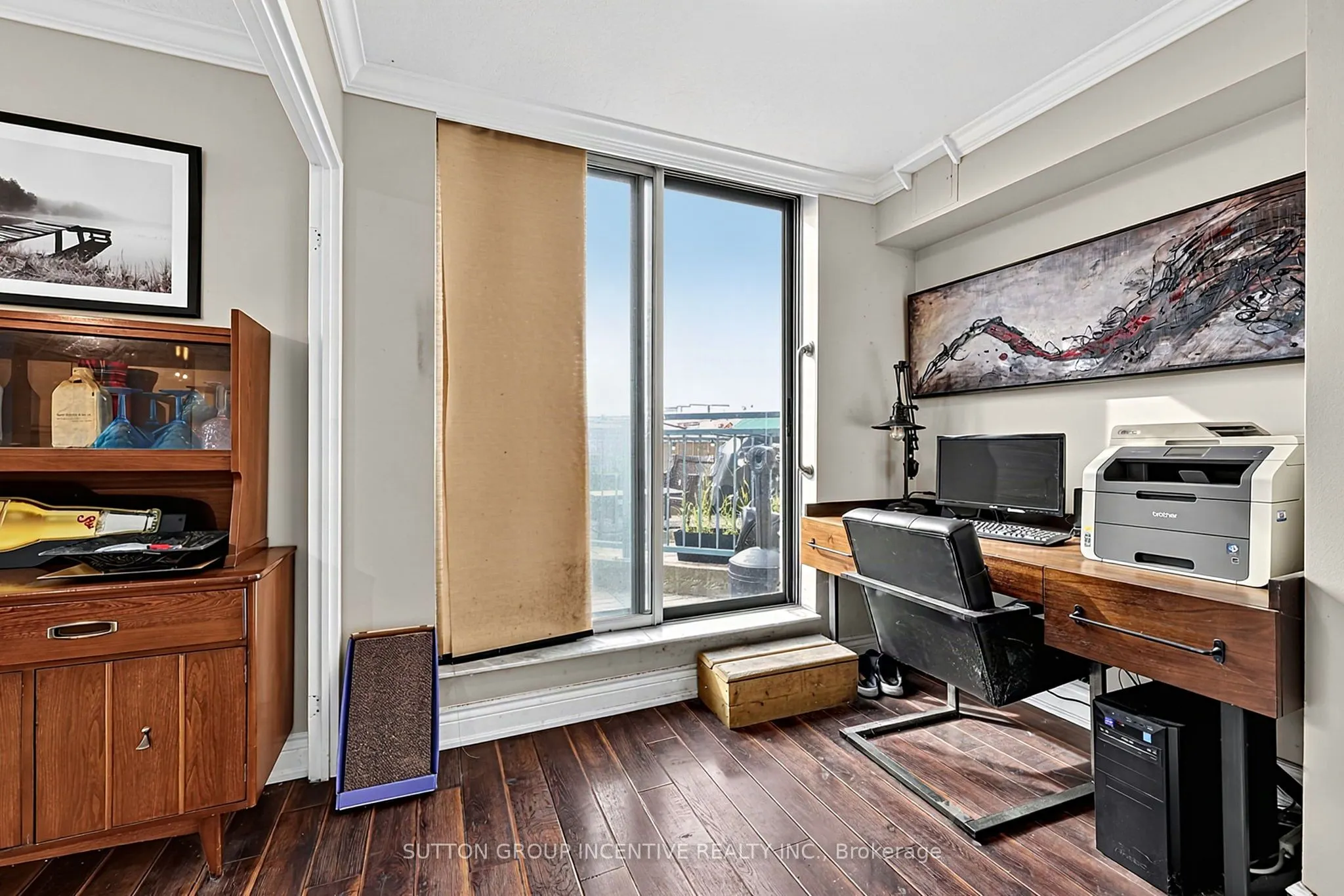 140 Dunlop Street E #304