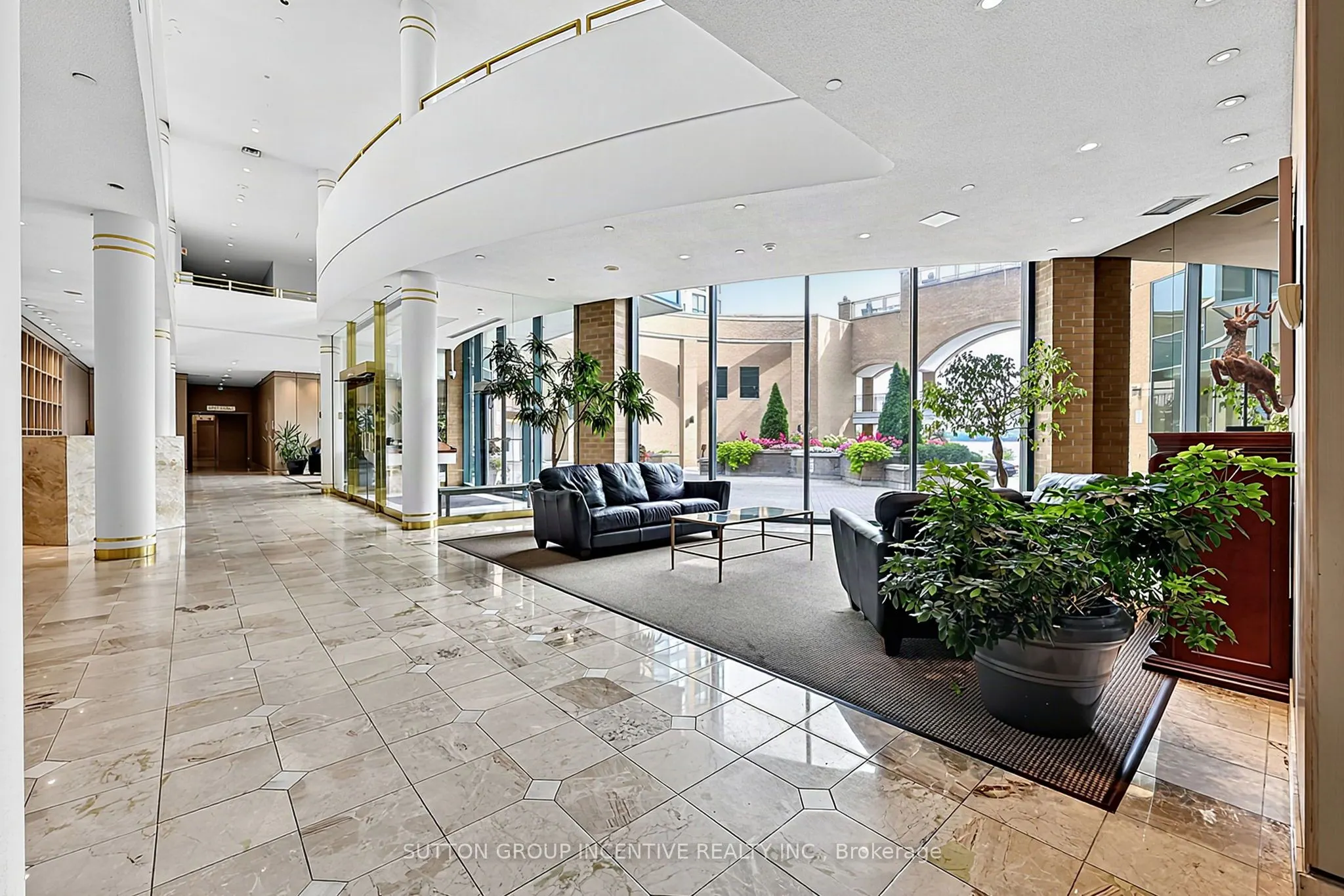 140 Dunlop Street E #304