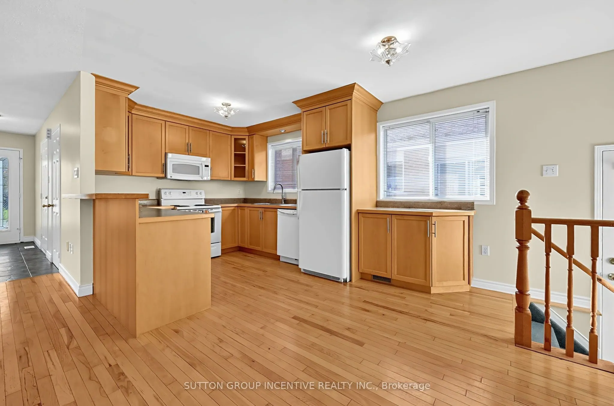 8 Lucas Avenue