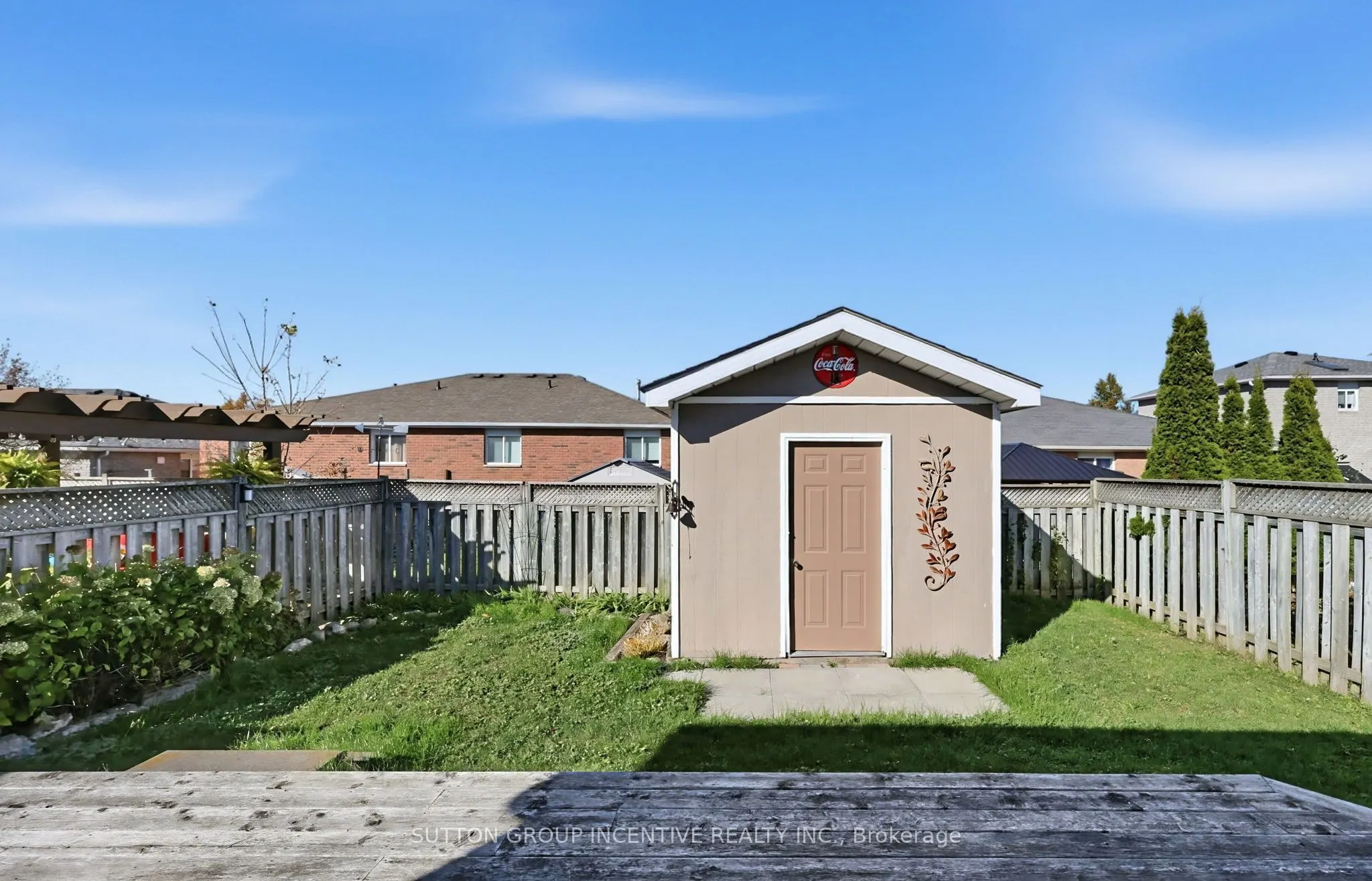 8 Lucas Avenue