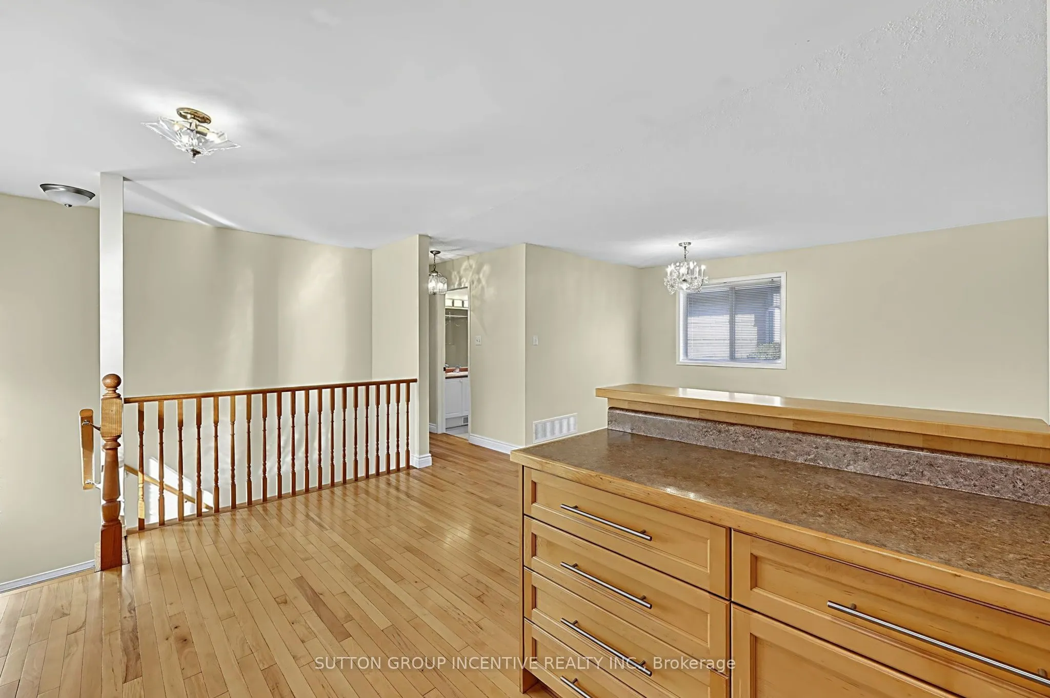 8 Lucas Avenue