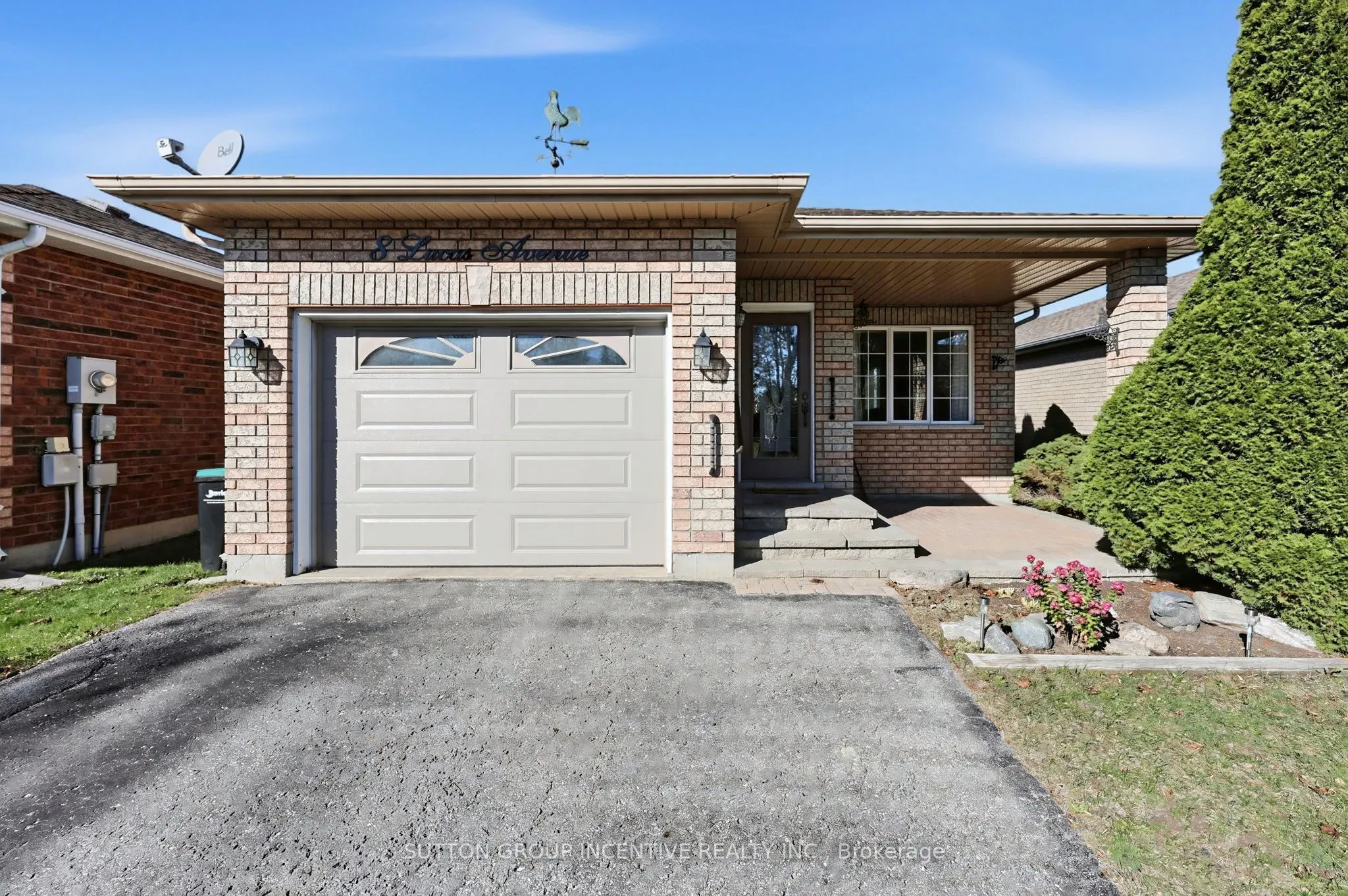 8 Lucas Avenue