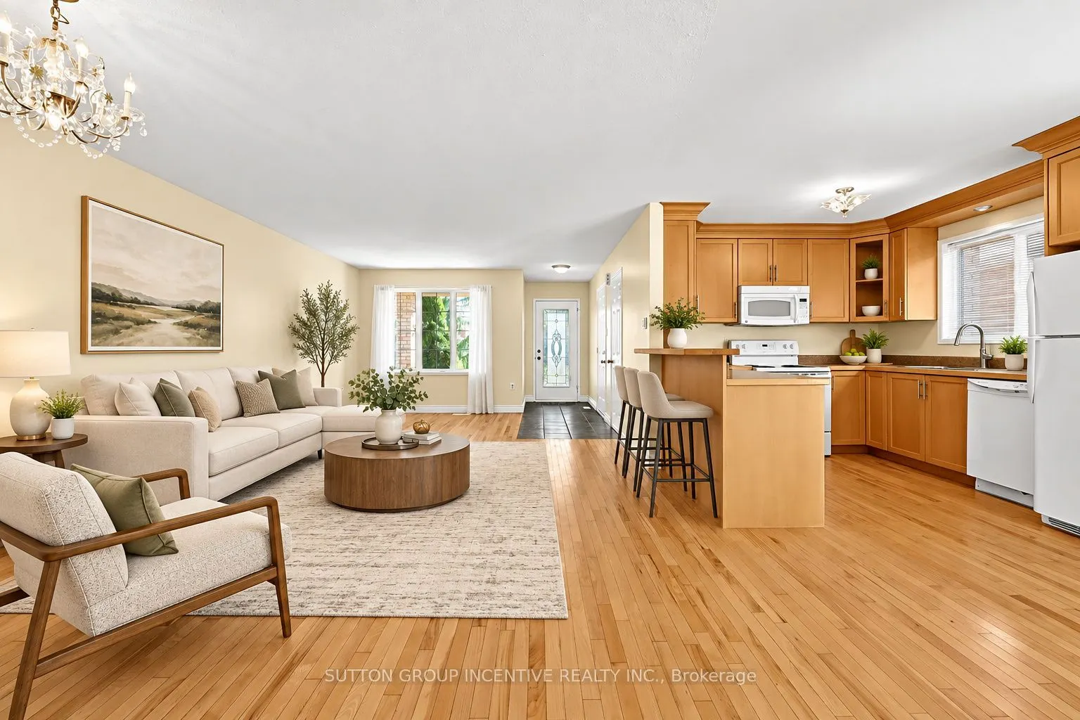 8 Lucas Avenue