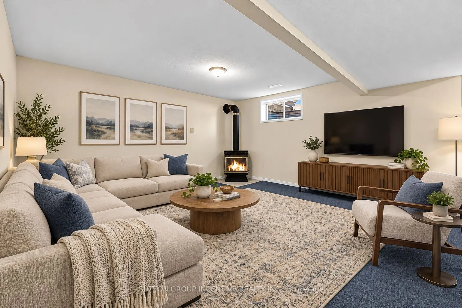 8 Lucas Avenue