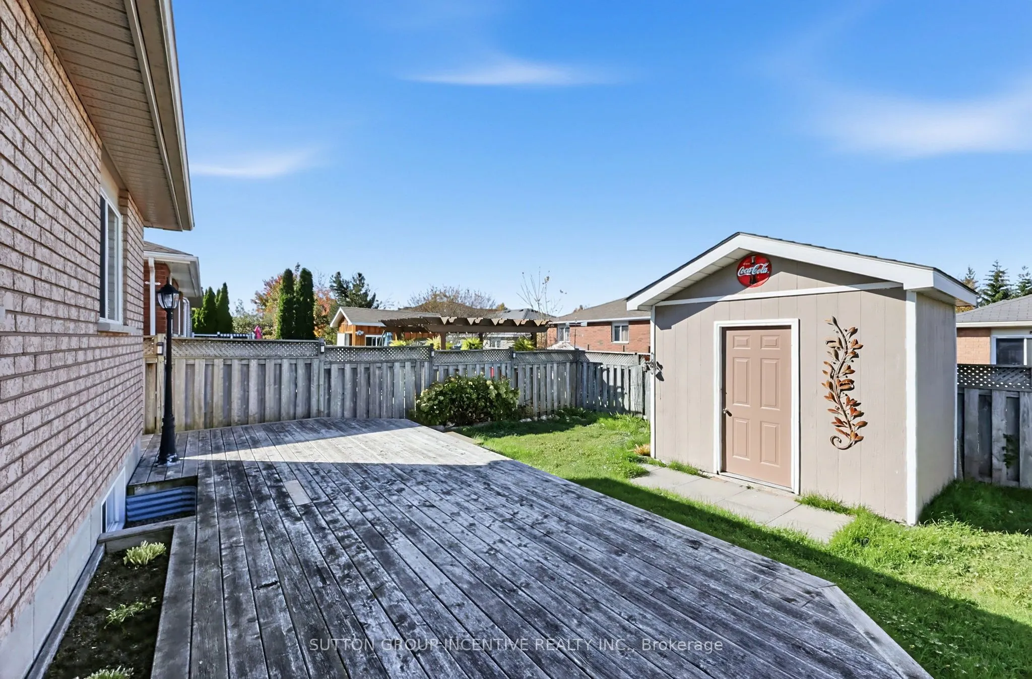 8 Lucas Avenue