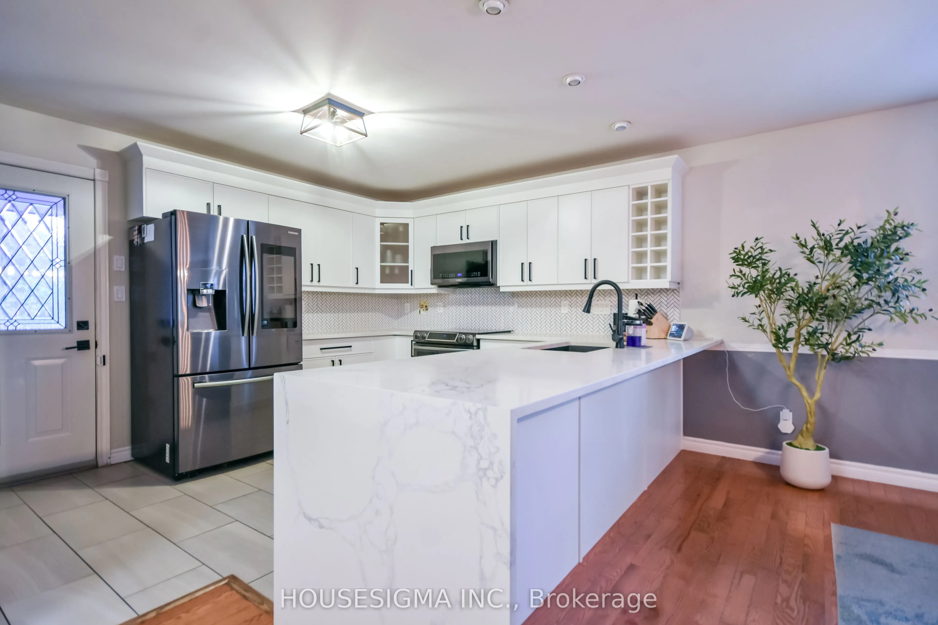 3965 Parkside Drive