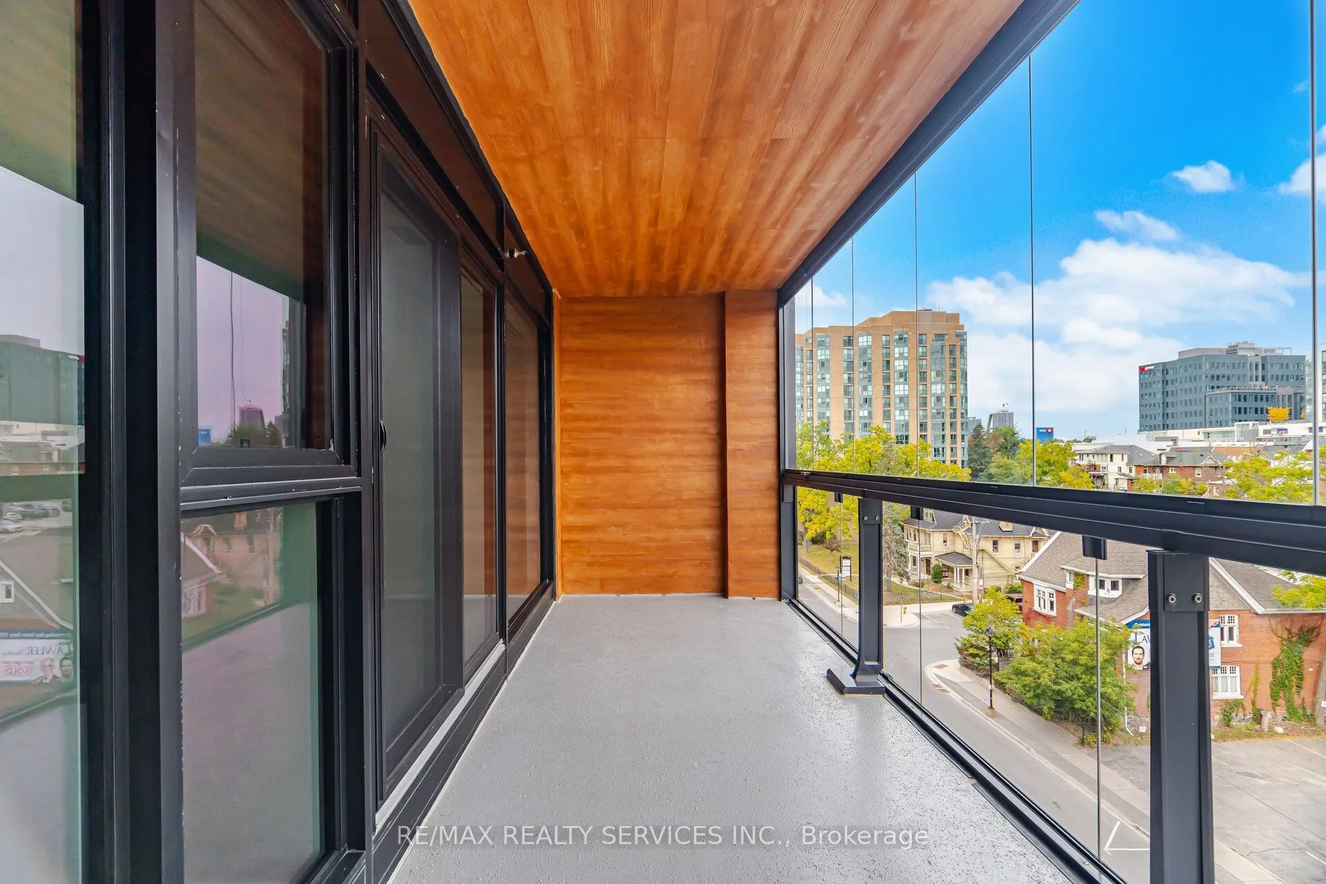 185 Dunlop Street E #620