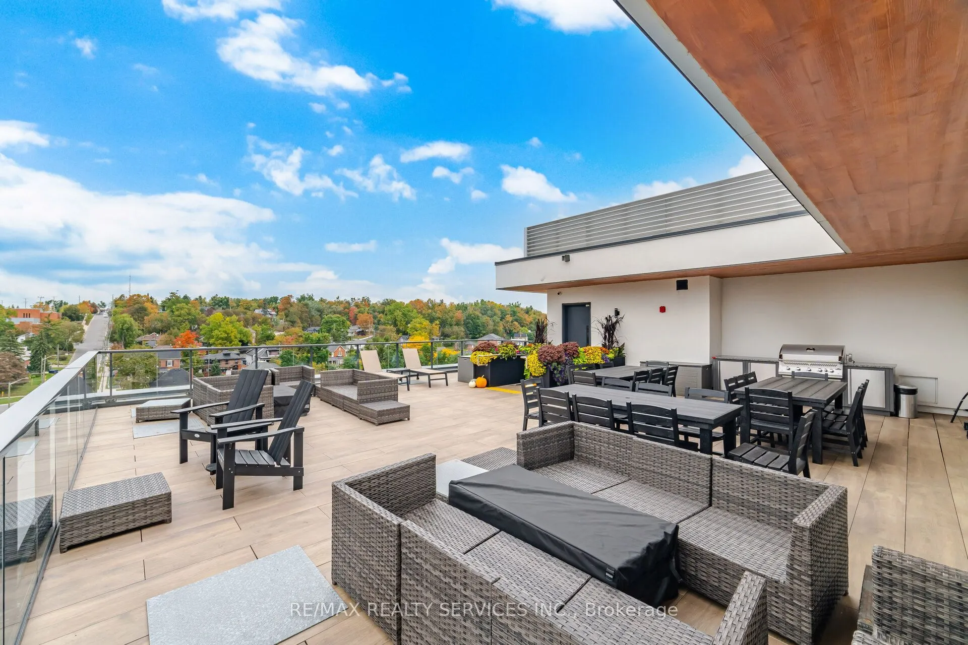 185 Dunlop Street E #620