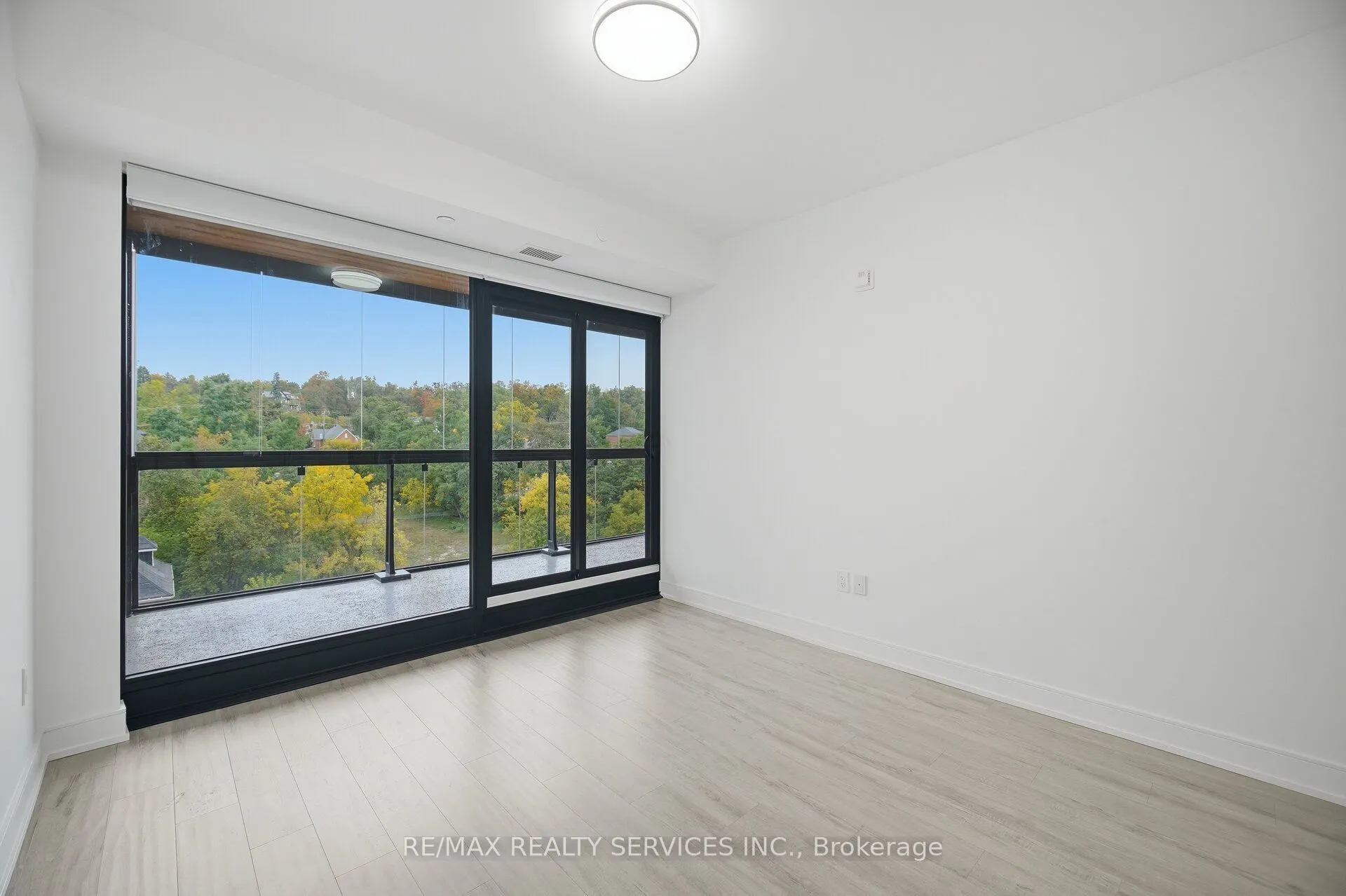 185 Dunlop Street E #620