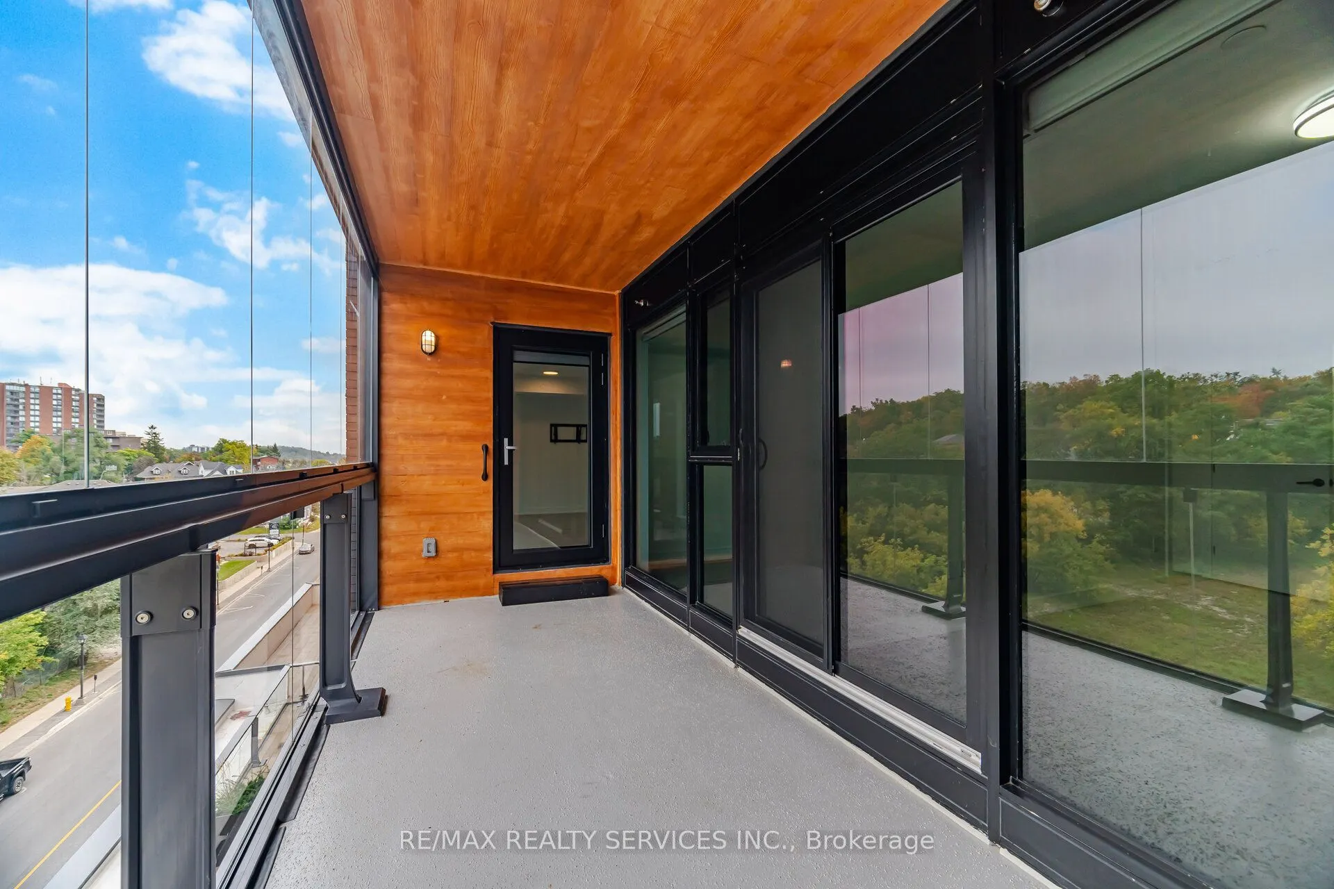 185 Dunlop Street E #620