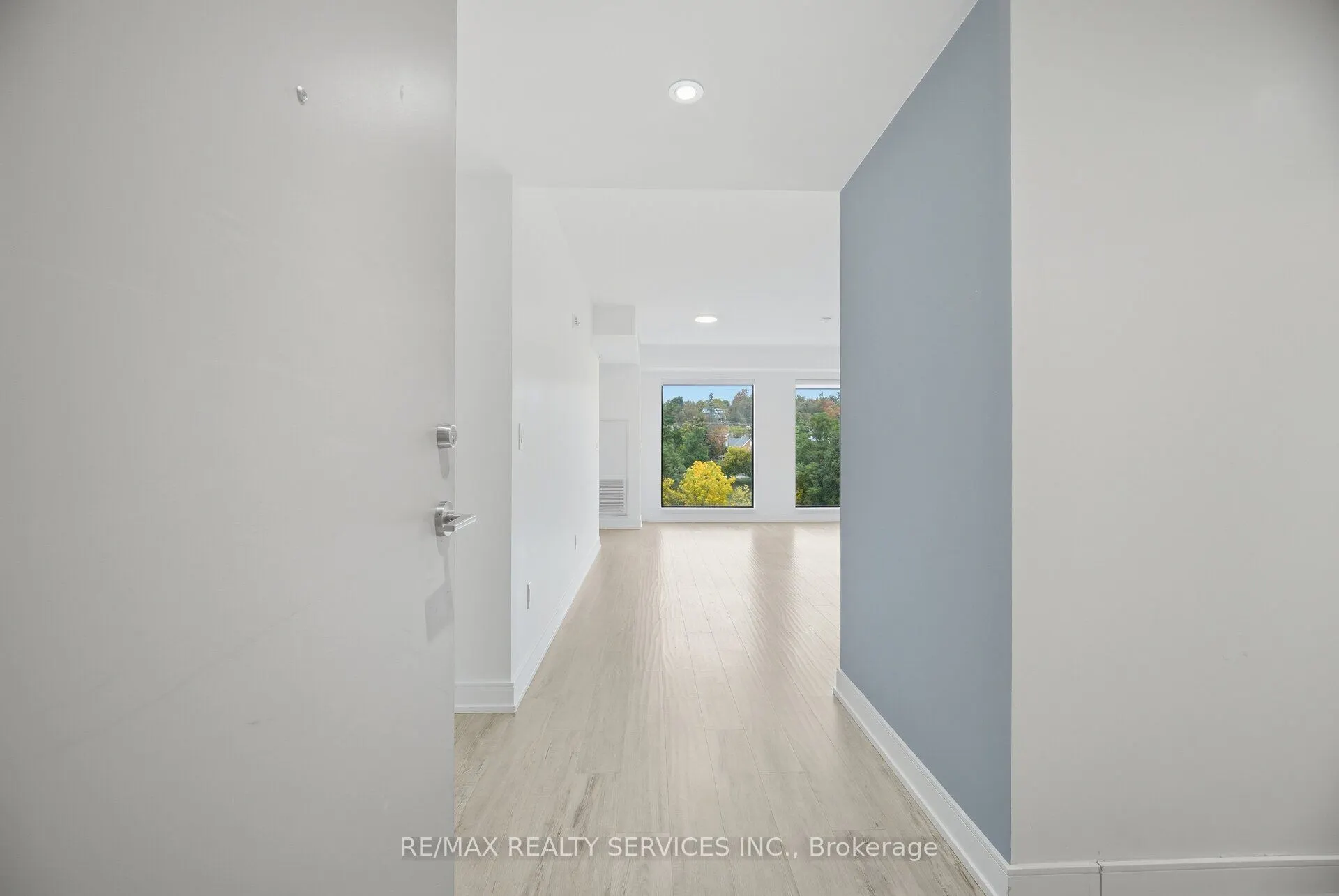 185 Dunlop Street E #620