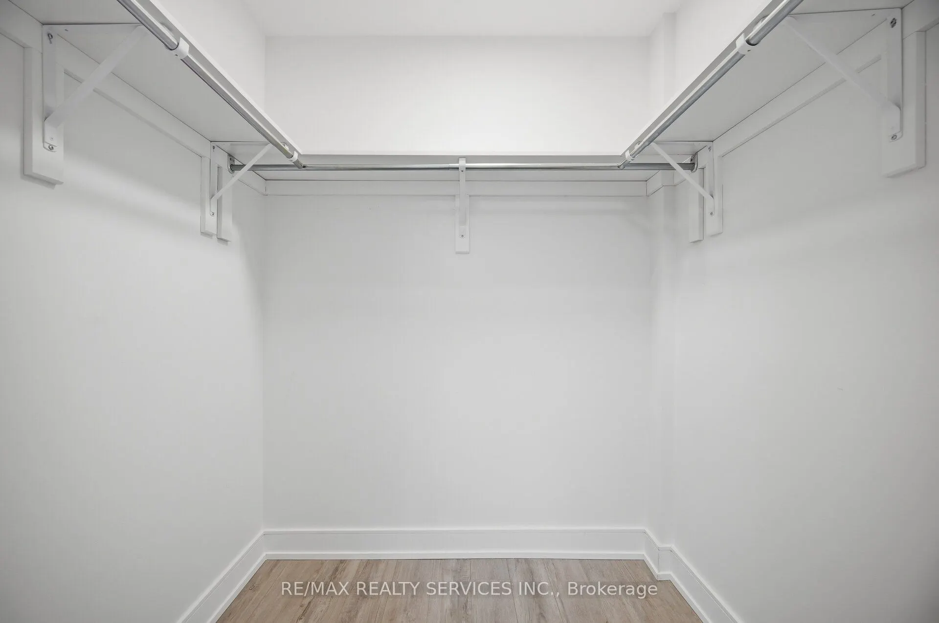 185 Dunlop Street E #620