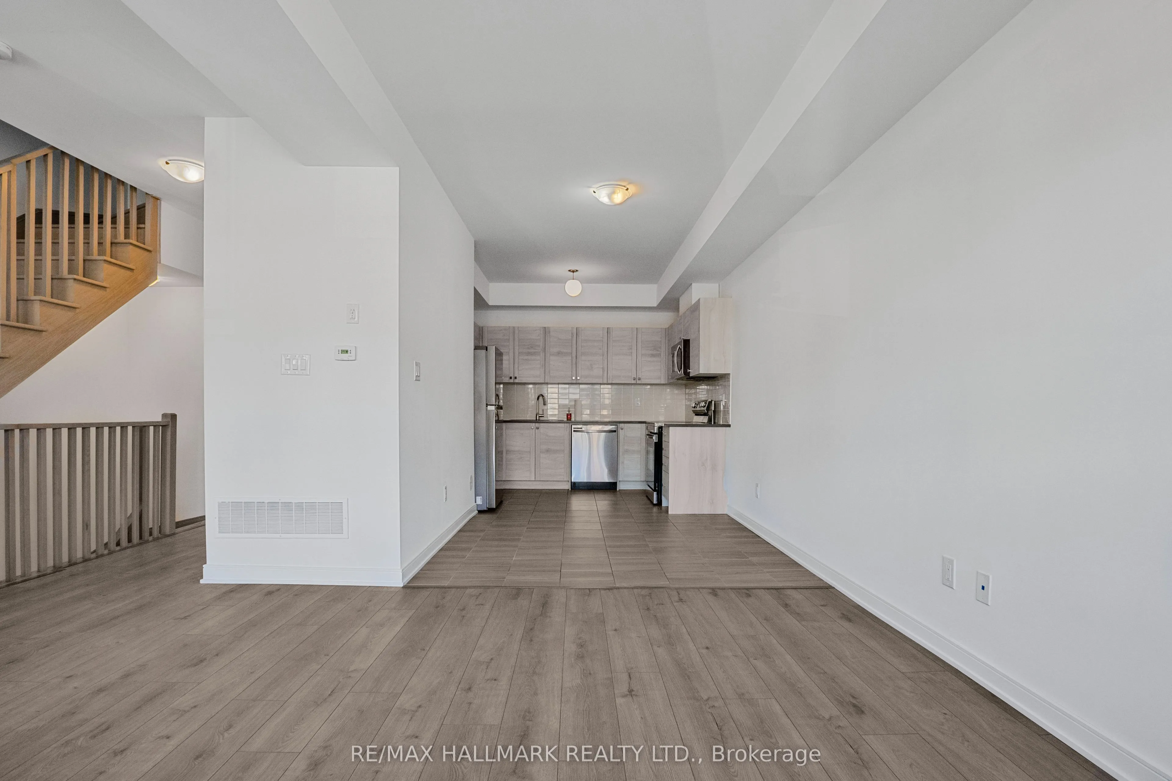 48 Spry Lane