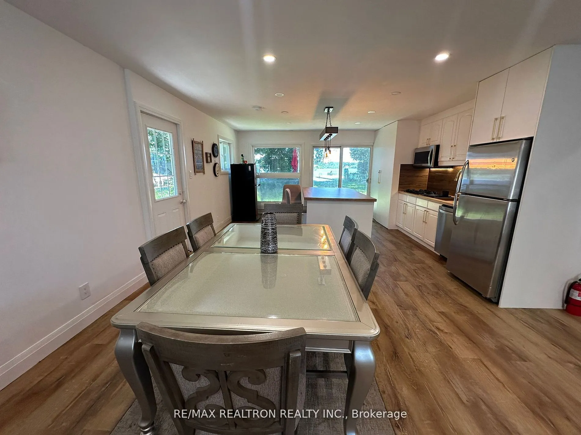 172 Cedar Island Road